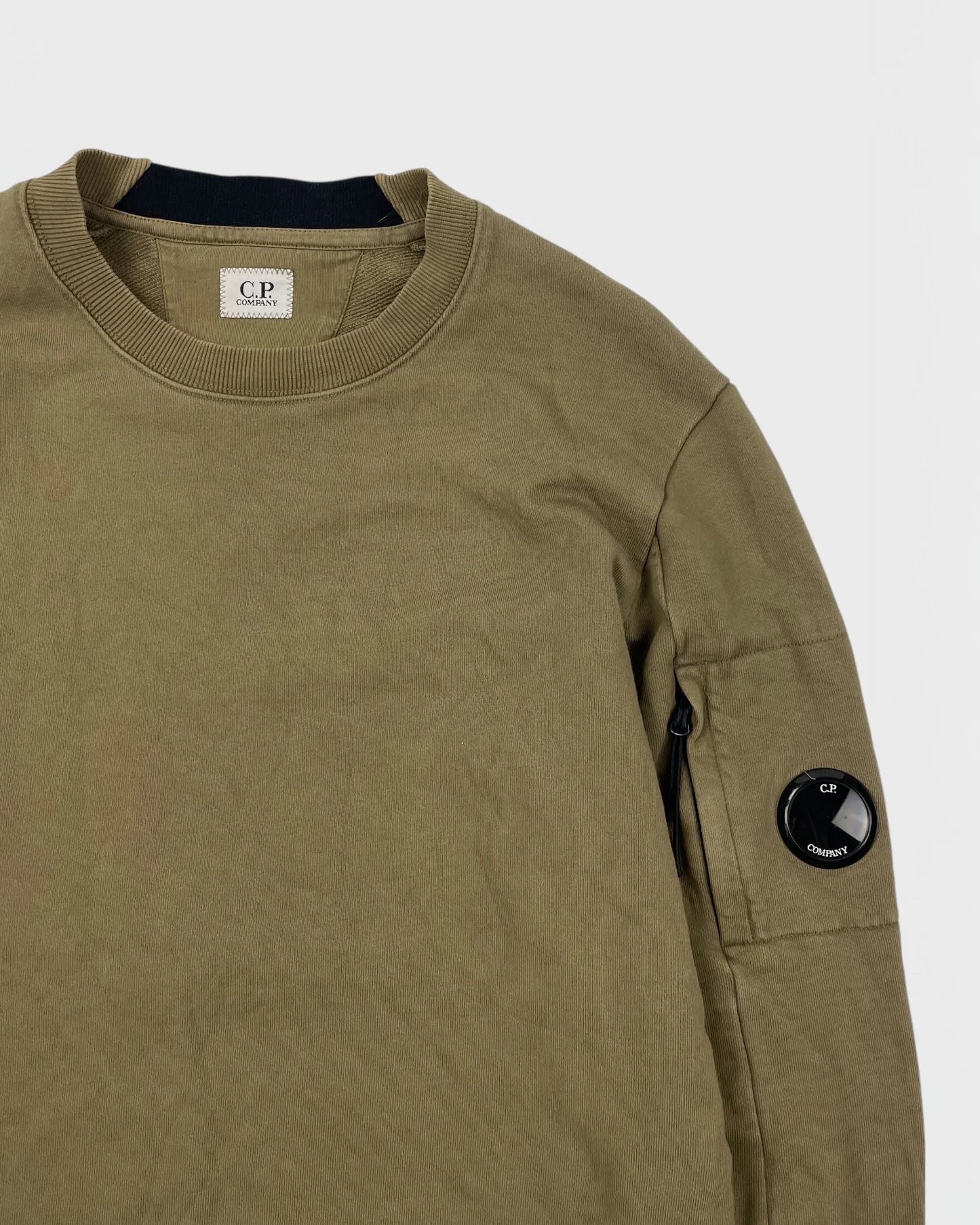 C.P. Company pull