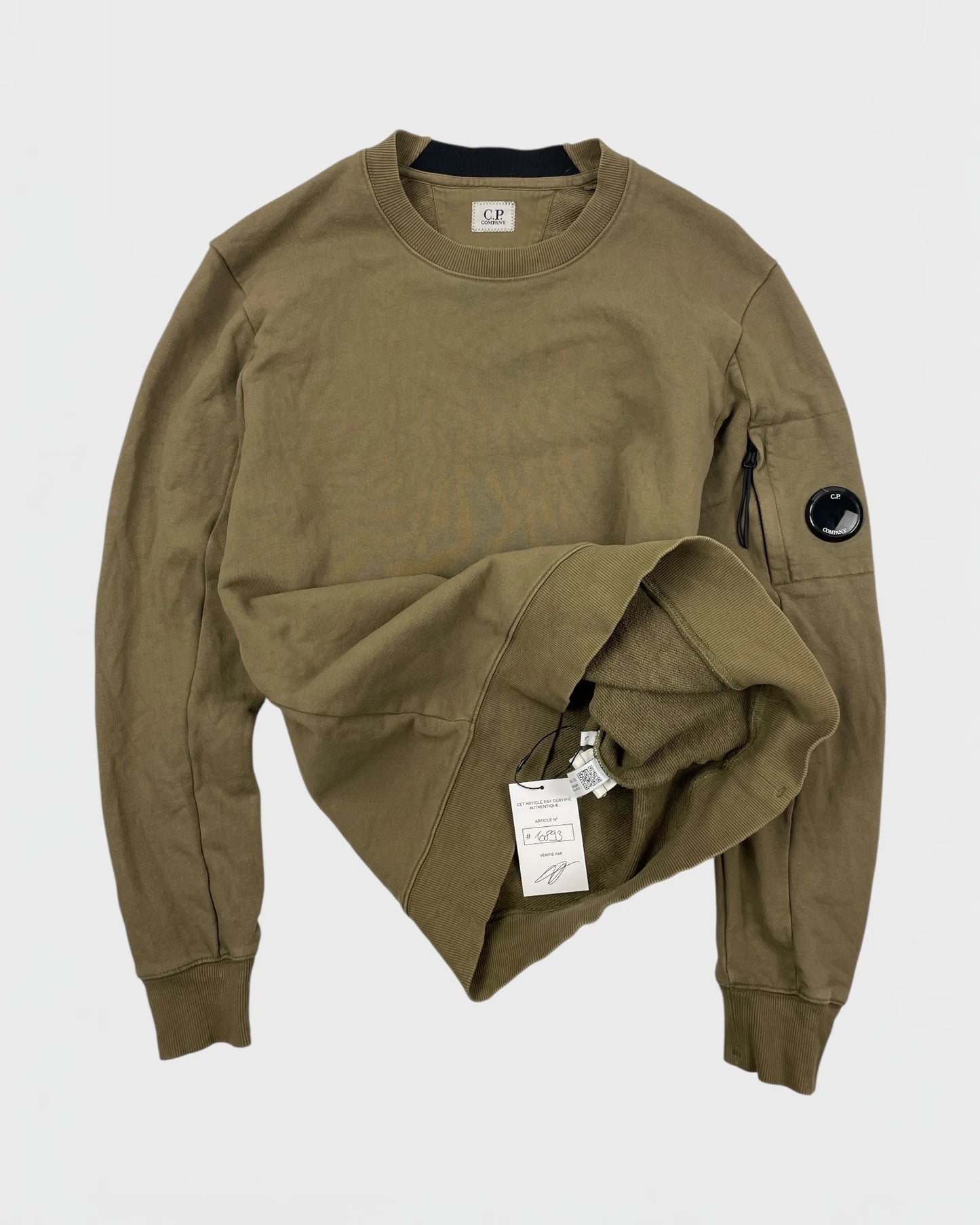 C.P. Company pull