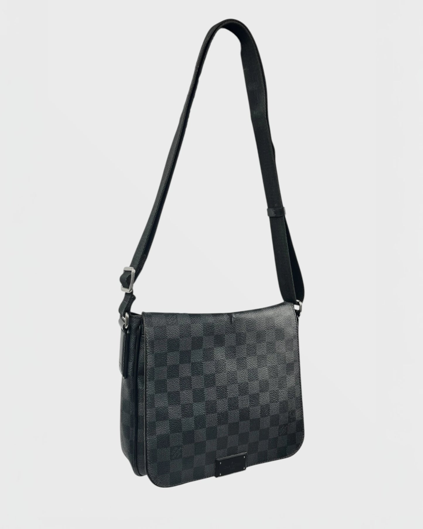 Louis Vuitton damier sacoche