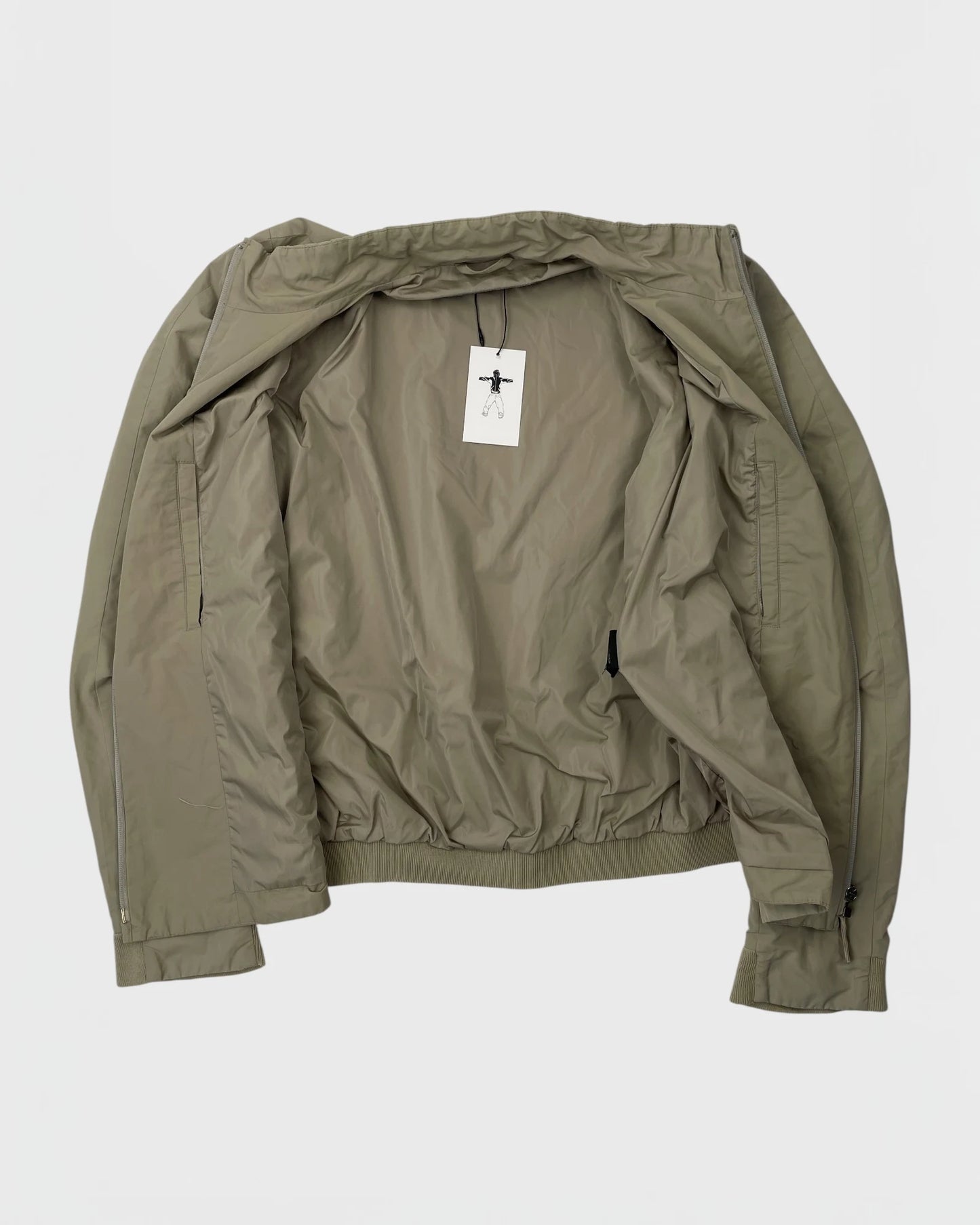 Gucci veste