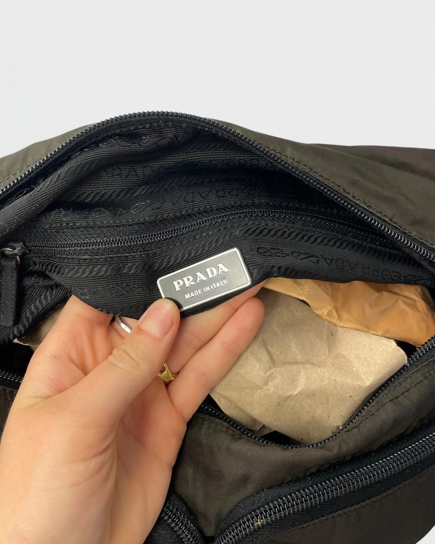 Prada sacoche messenger