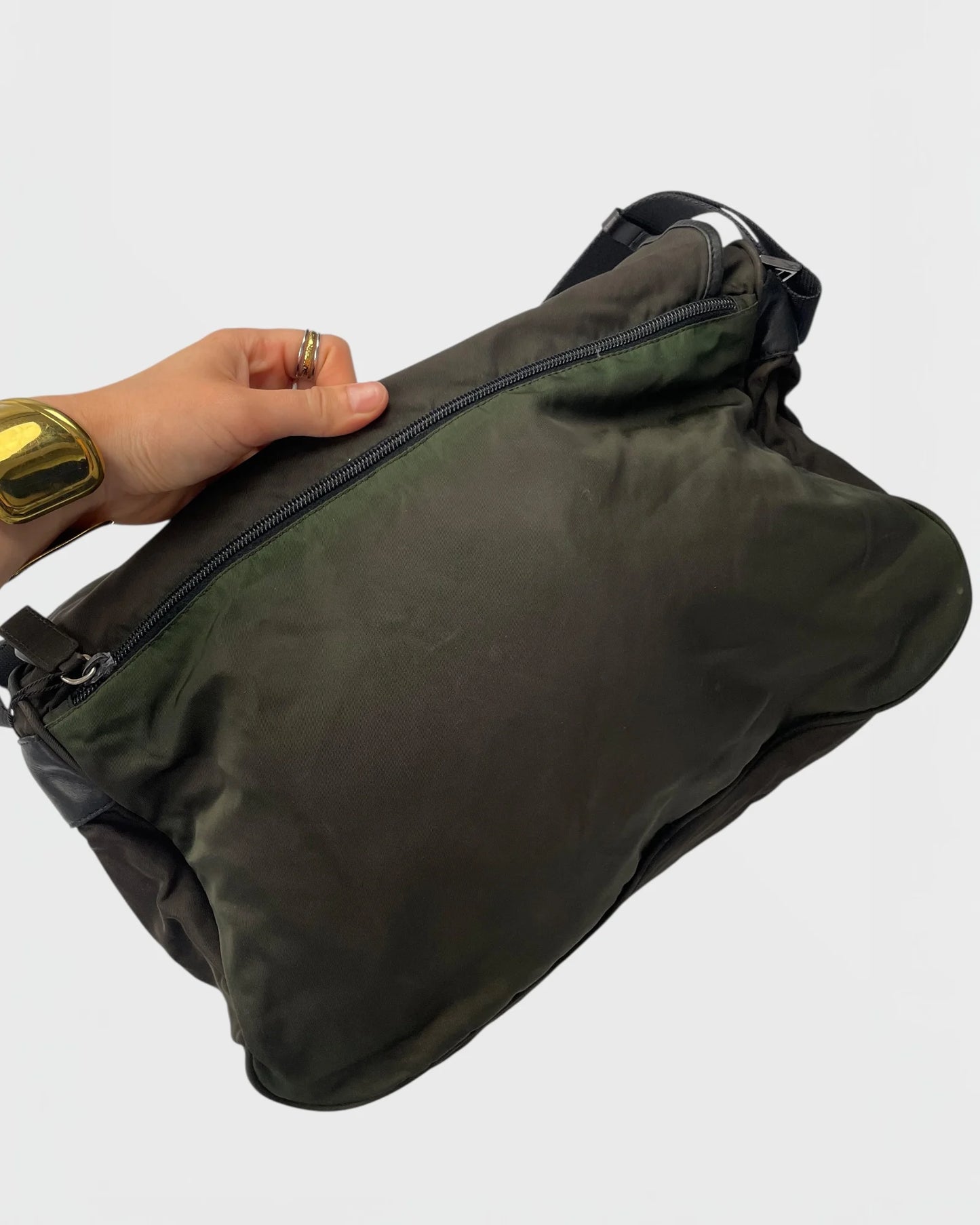 Prada sacoche messenger