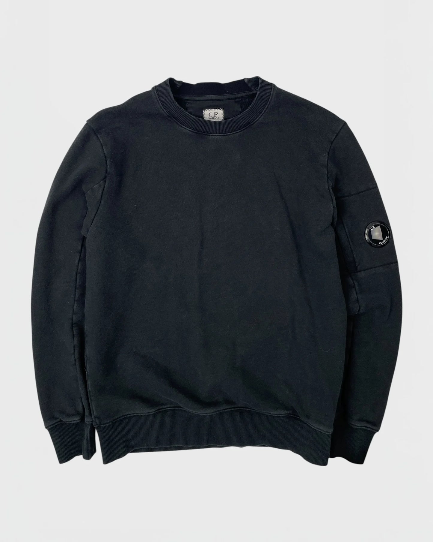 C.P. Company pull