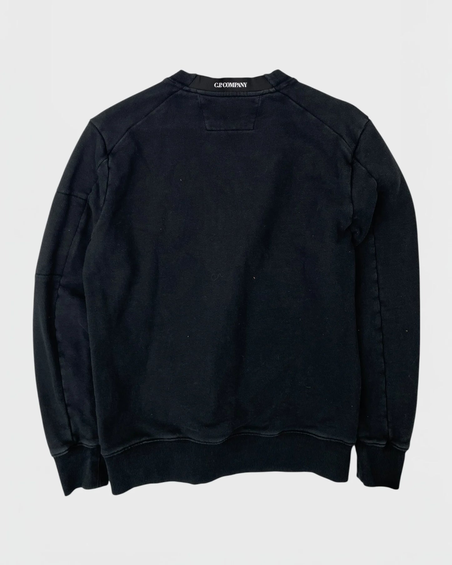 C.P. Company pull