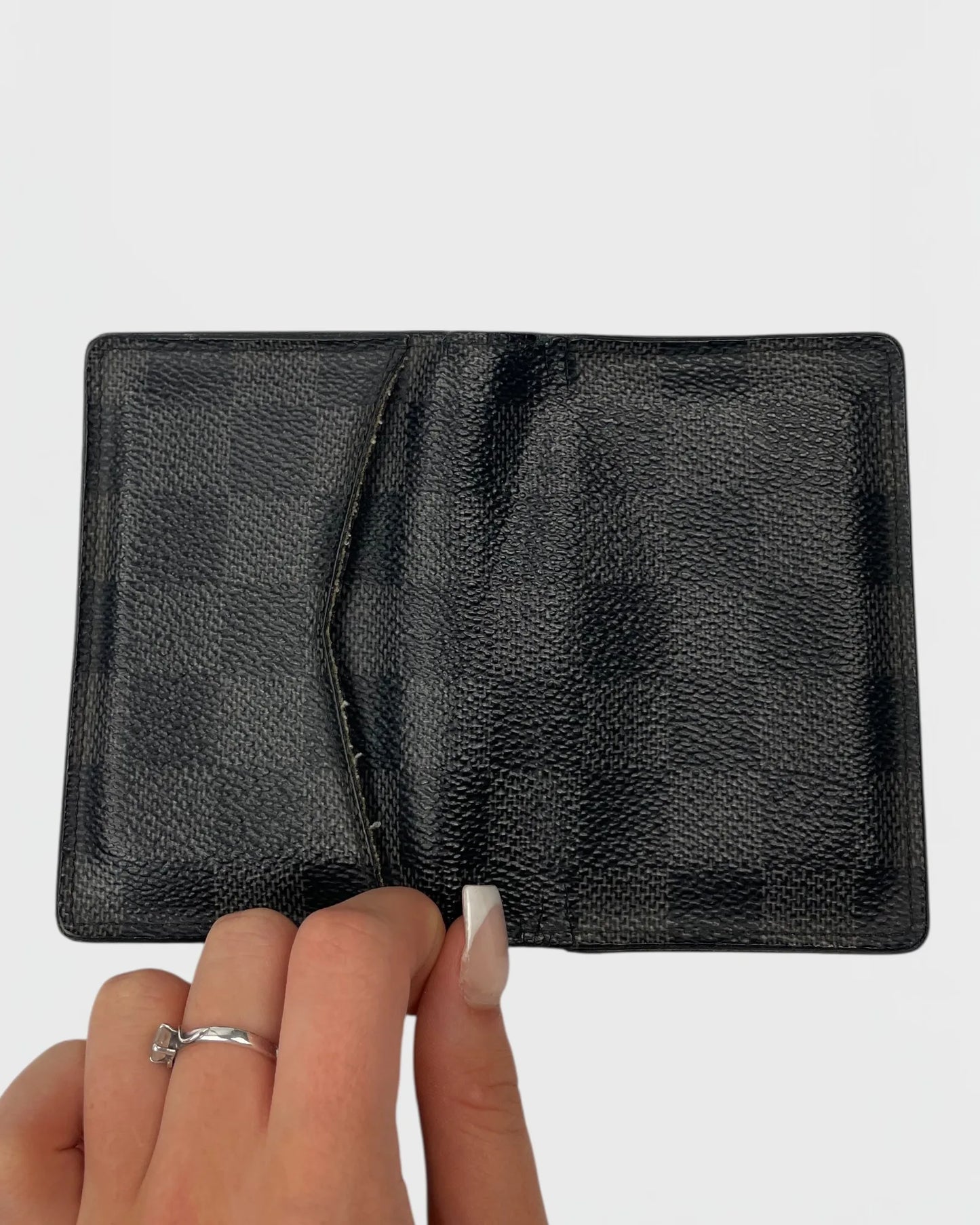 Louis Vuitton porte-cartes