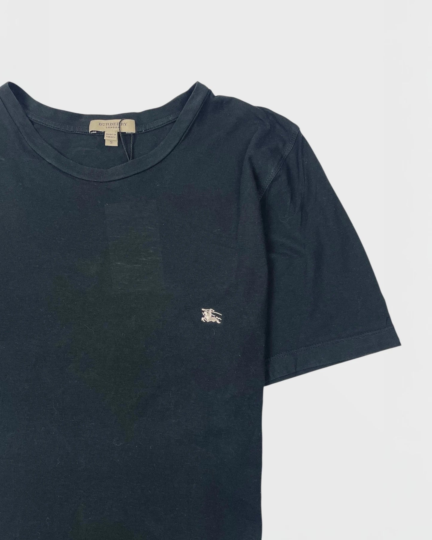 Burberry t-shirt