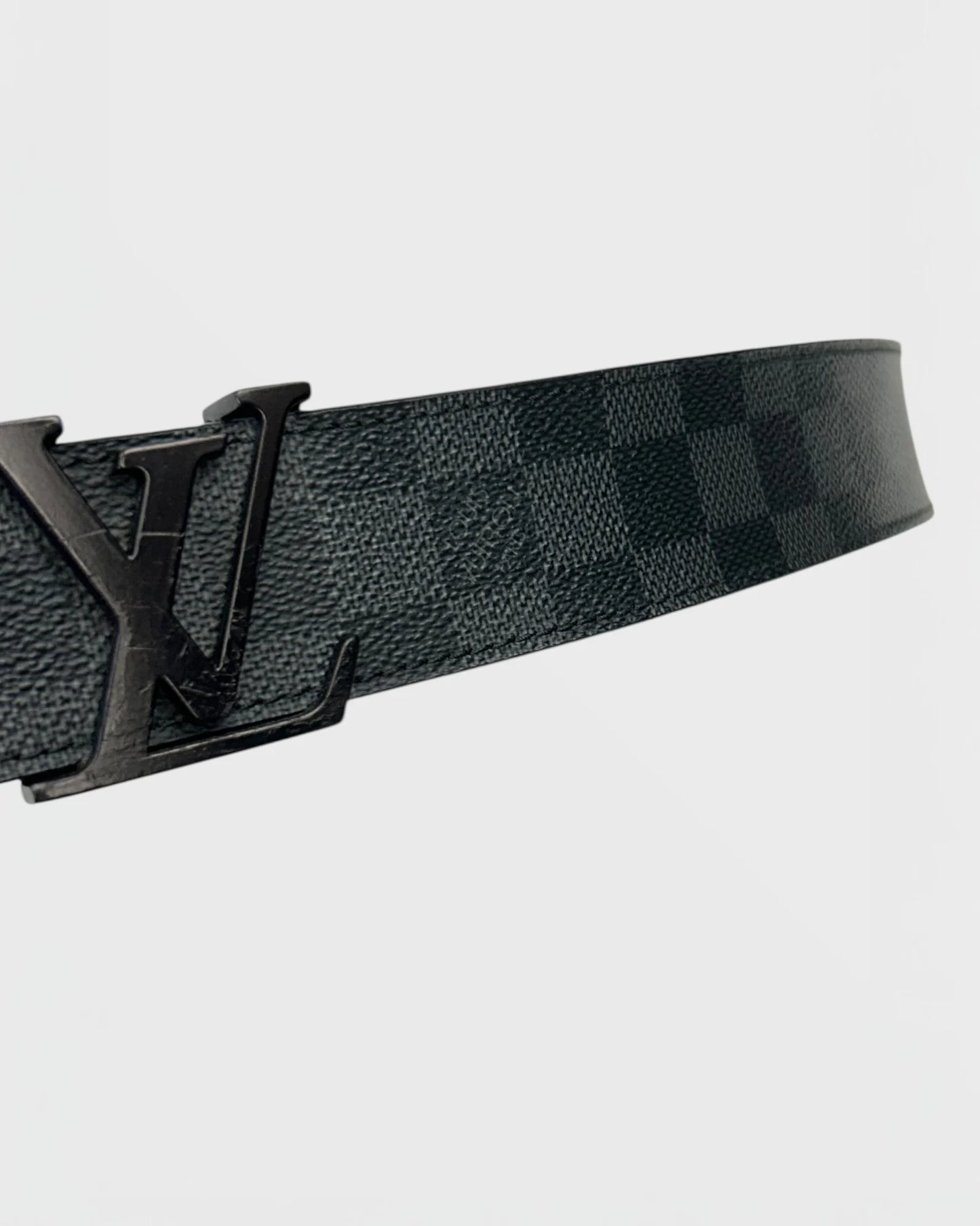 Louis Vuitton initial ceinture