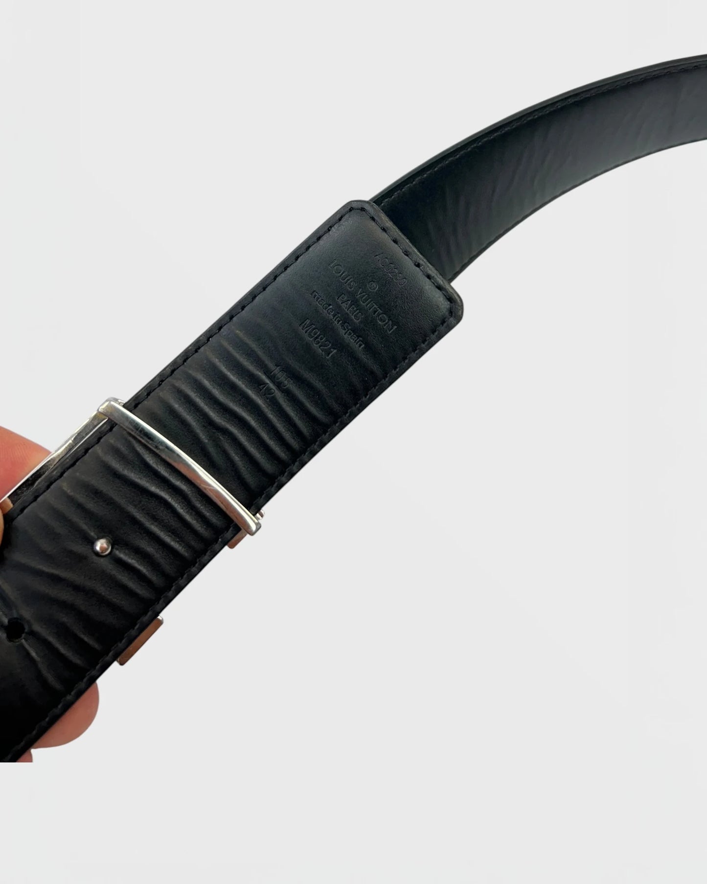 Louis Vuitton initial ceinture