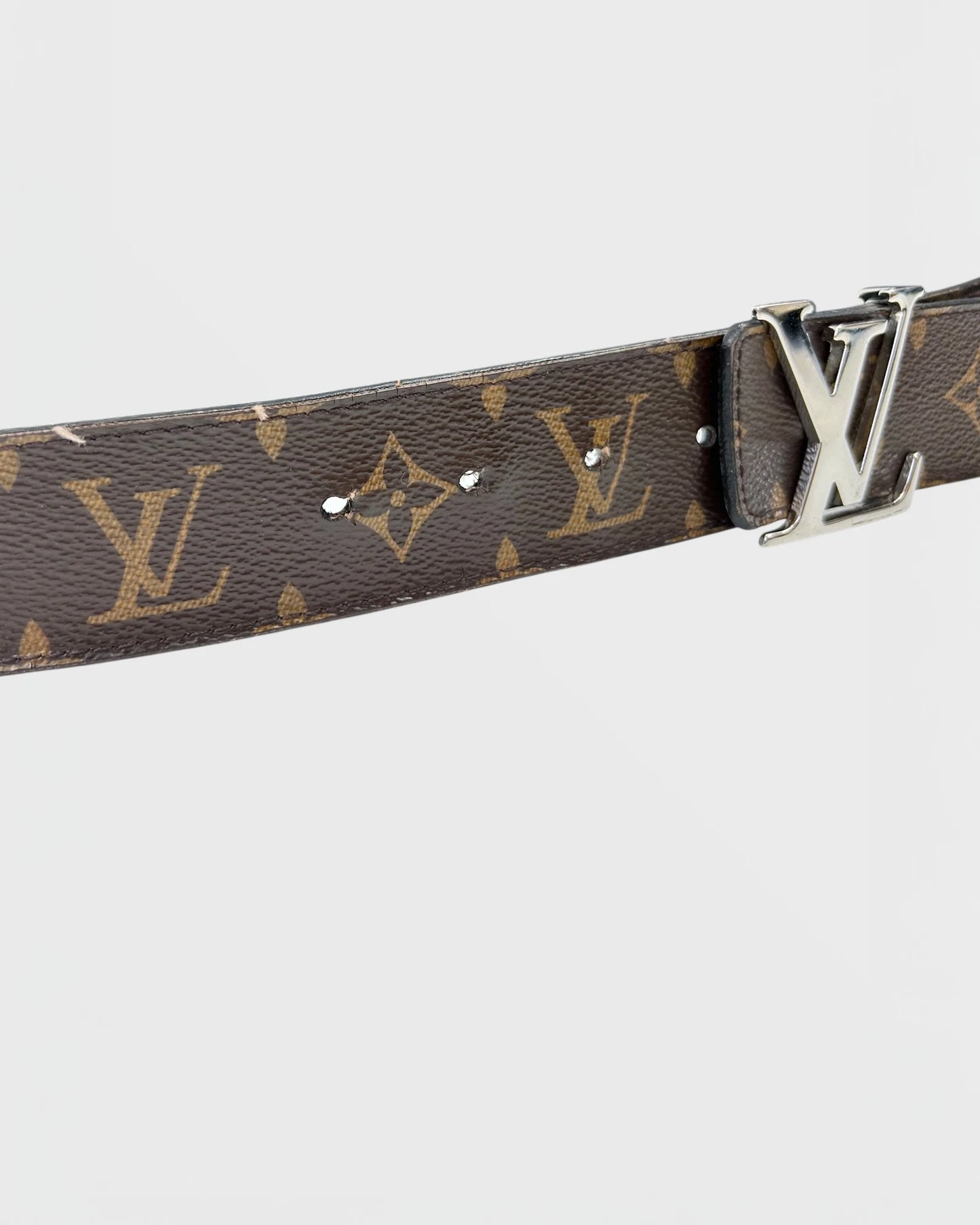 Louis Vuitton initial ceinture