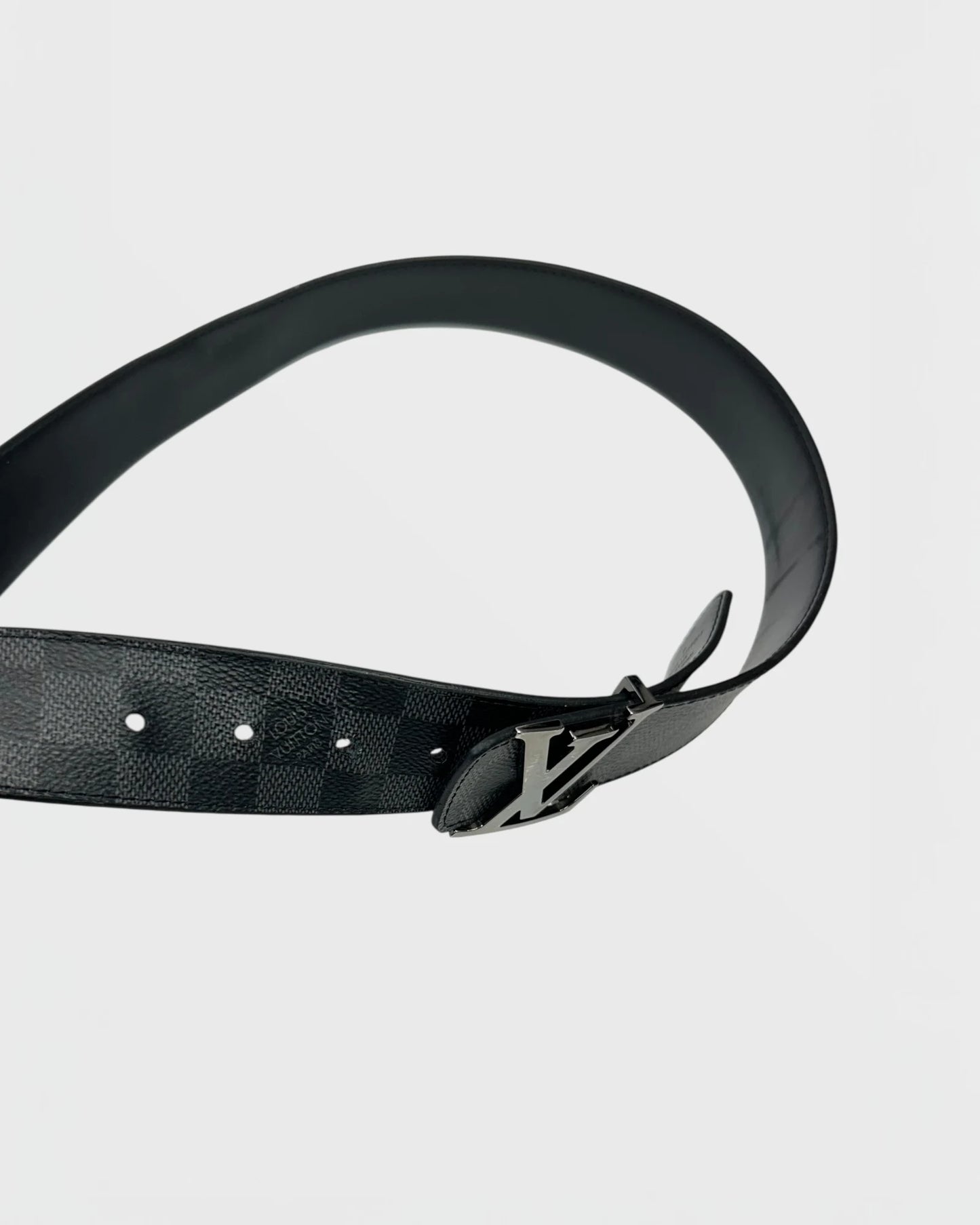 Louis Vuitton initial ceinture