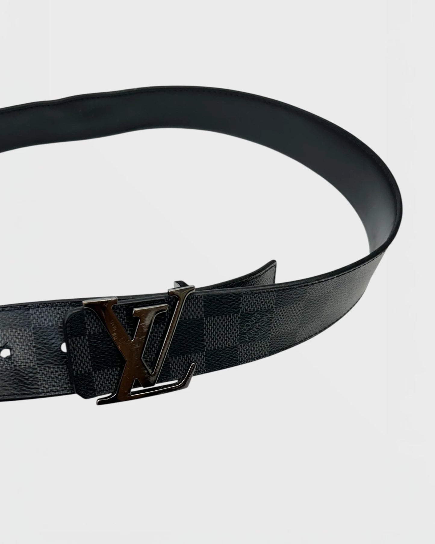 Louis Vuitton initial ceinture