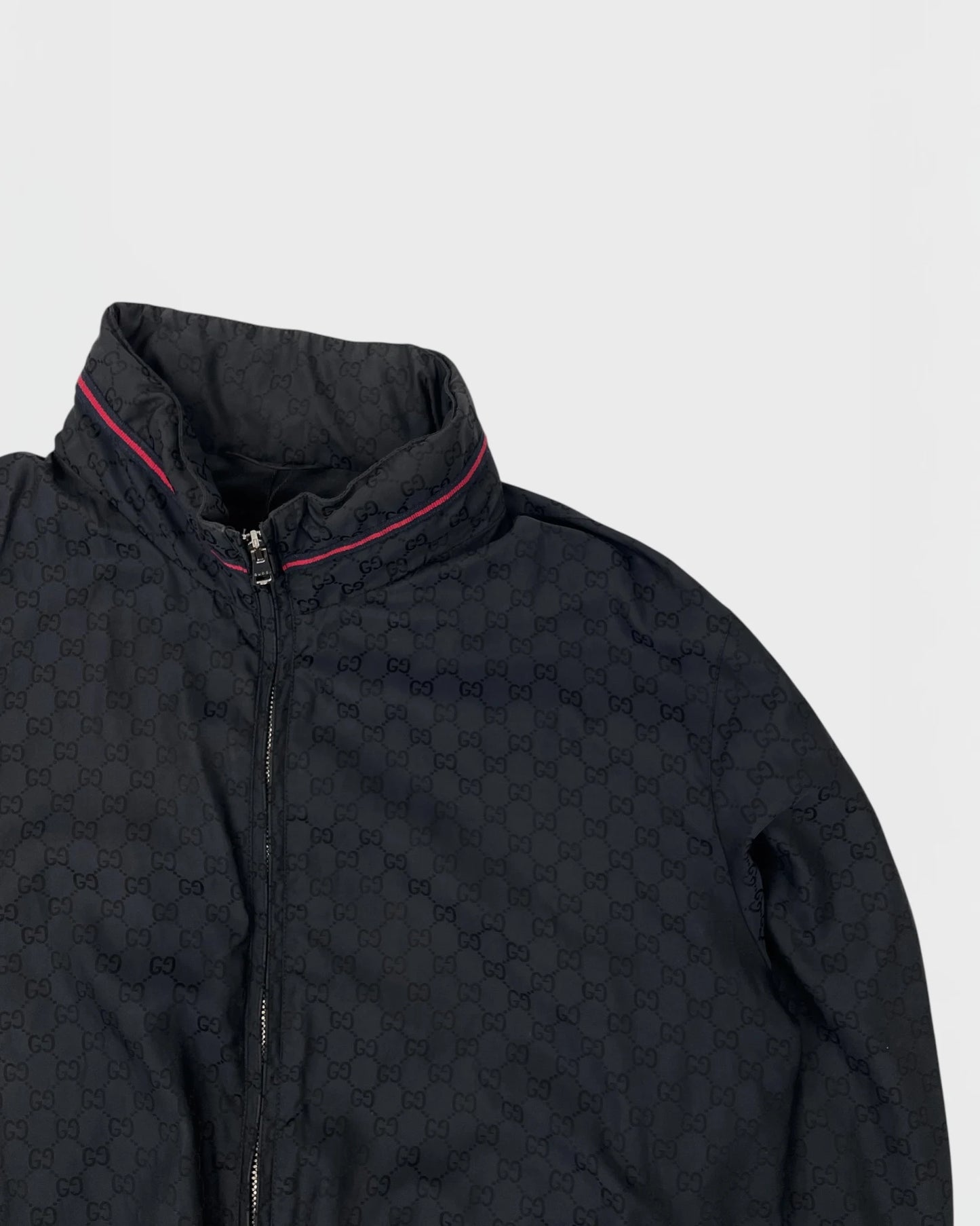 Gucci veste