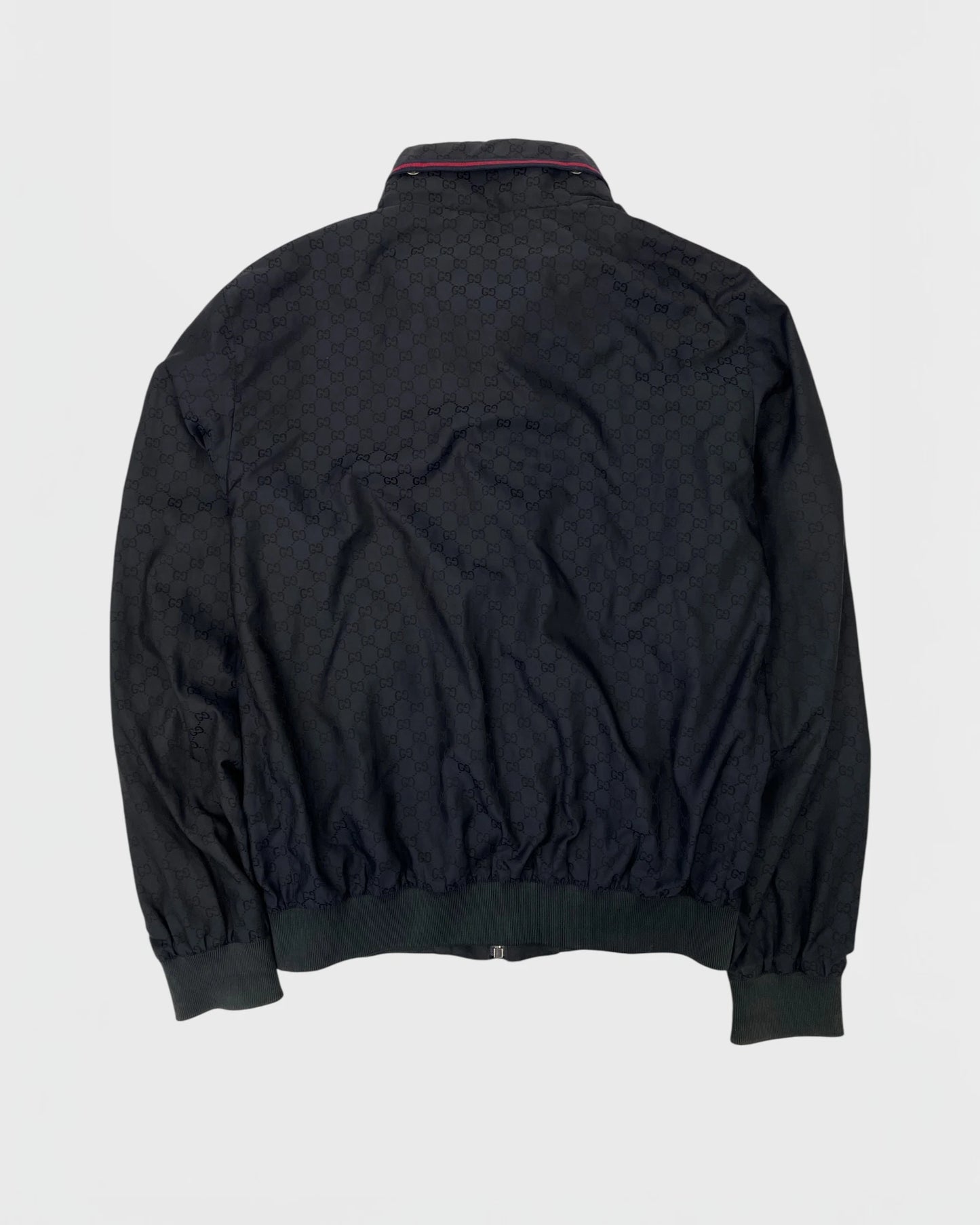 Gucci veste