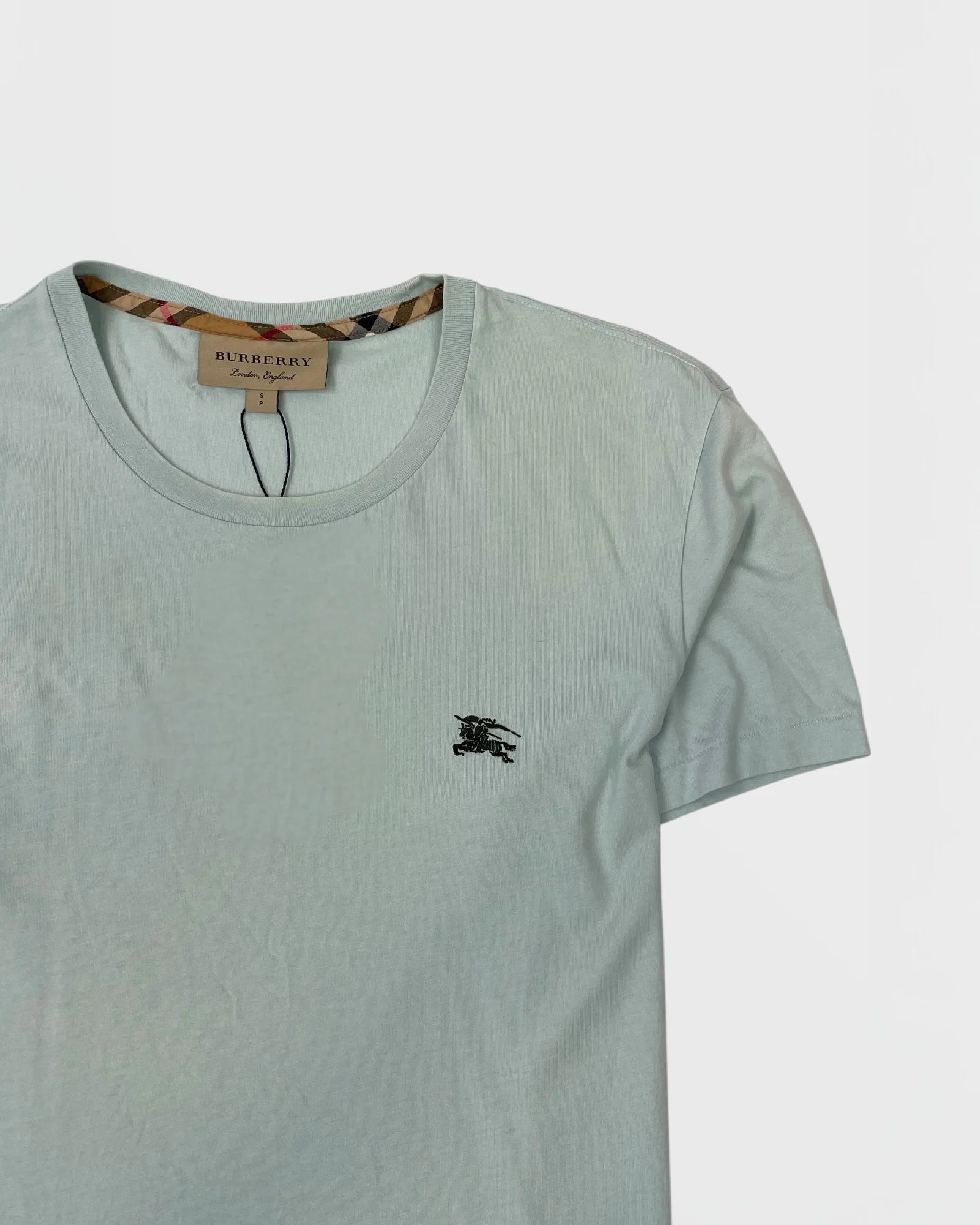Burberry t-shirt