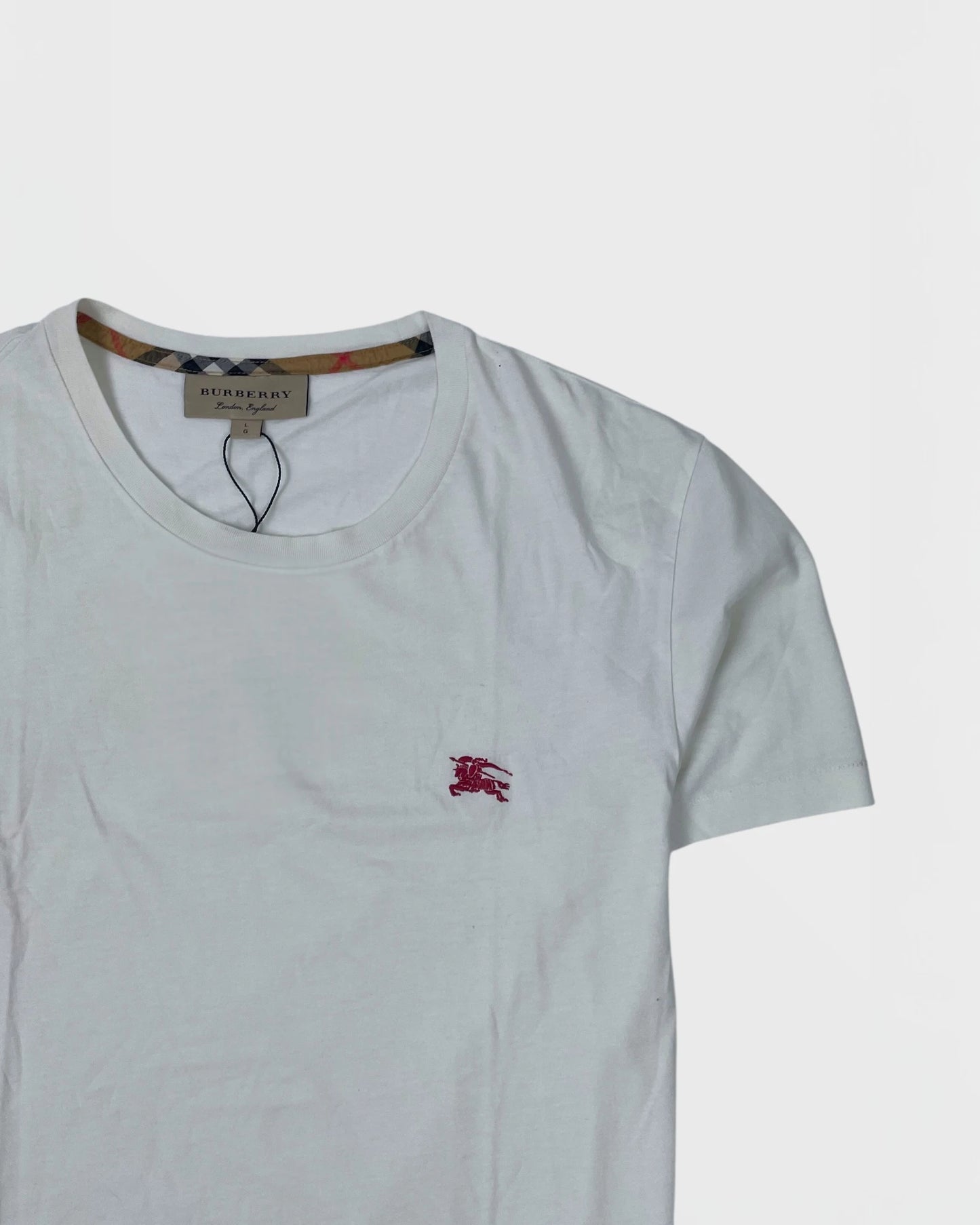 Burberry t-shirt