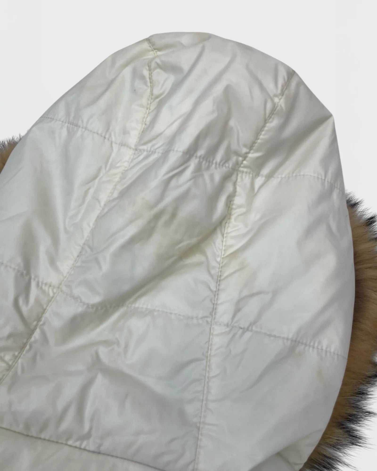 Moncler doudoune capuche à fourrure