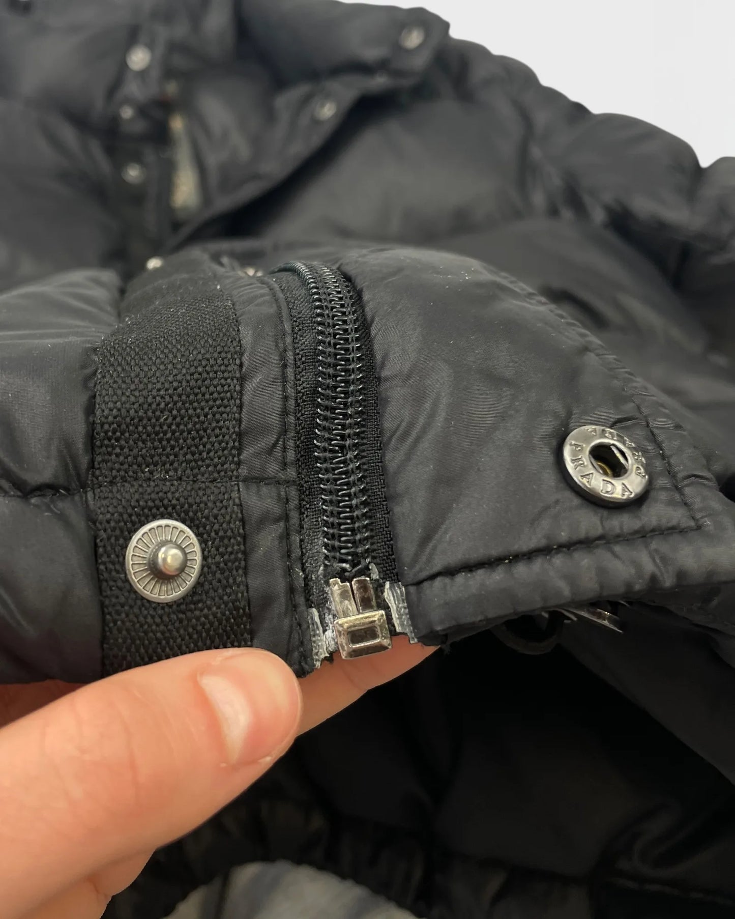 Prada triangle doudoune