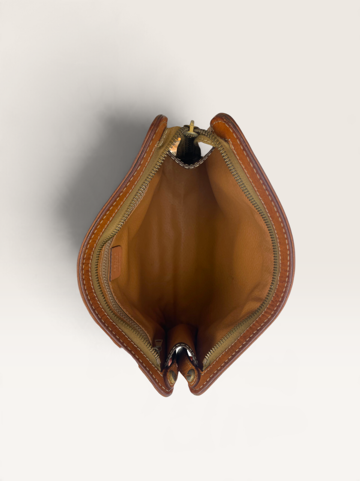 Céline pochette dragonne en cuir