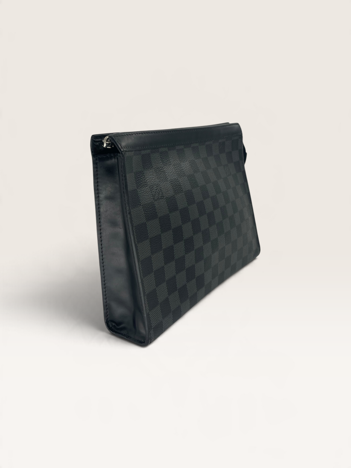 Louis Vuitton pochette de voyage damier graphite