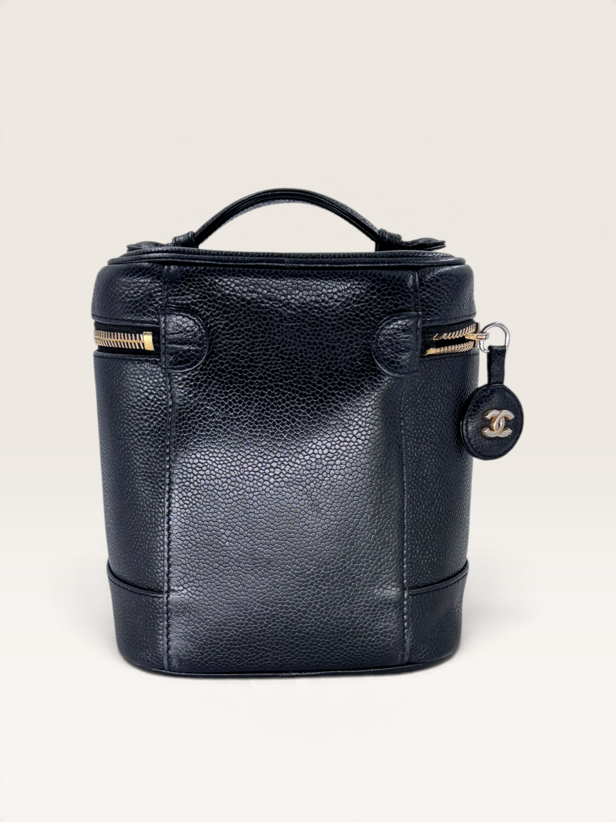 Chanel CC cuir caviar vanity case sac