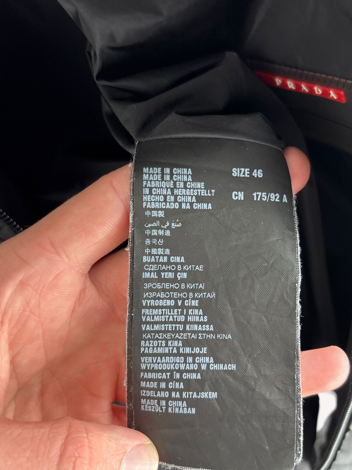 Prada veste mi saison