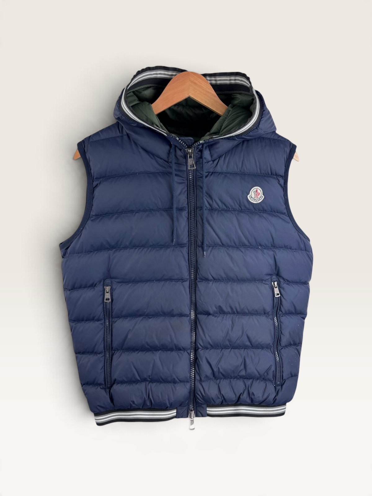 Moncler doudoune sans manches à capuche