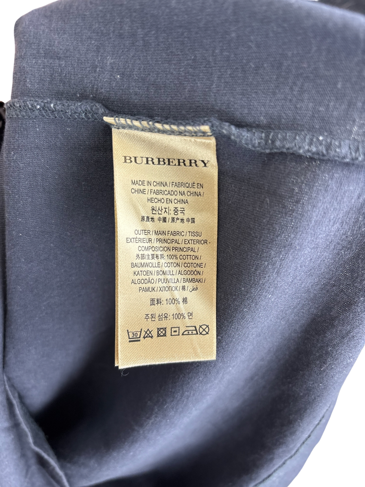 Burberry t shirt