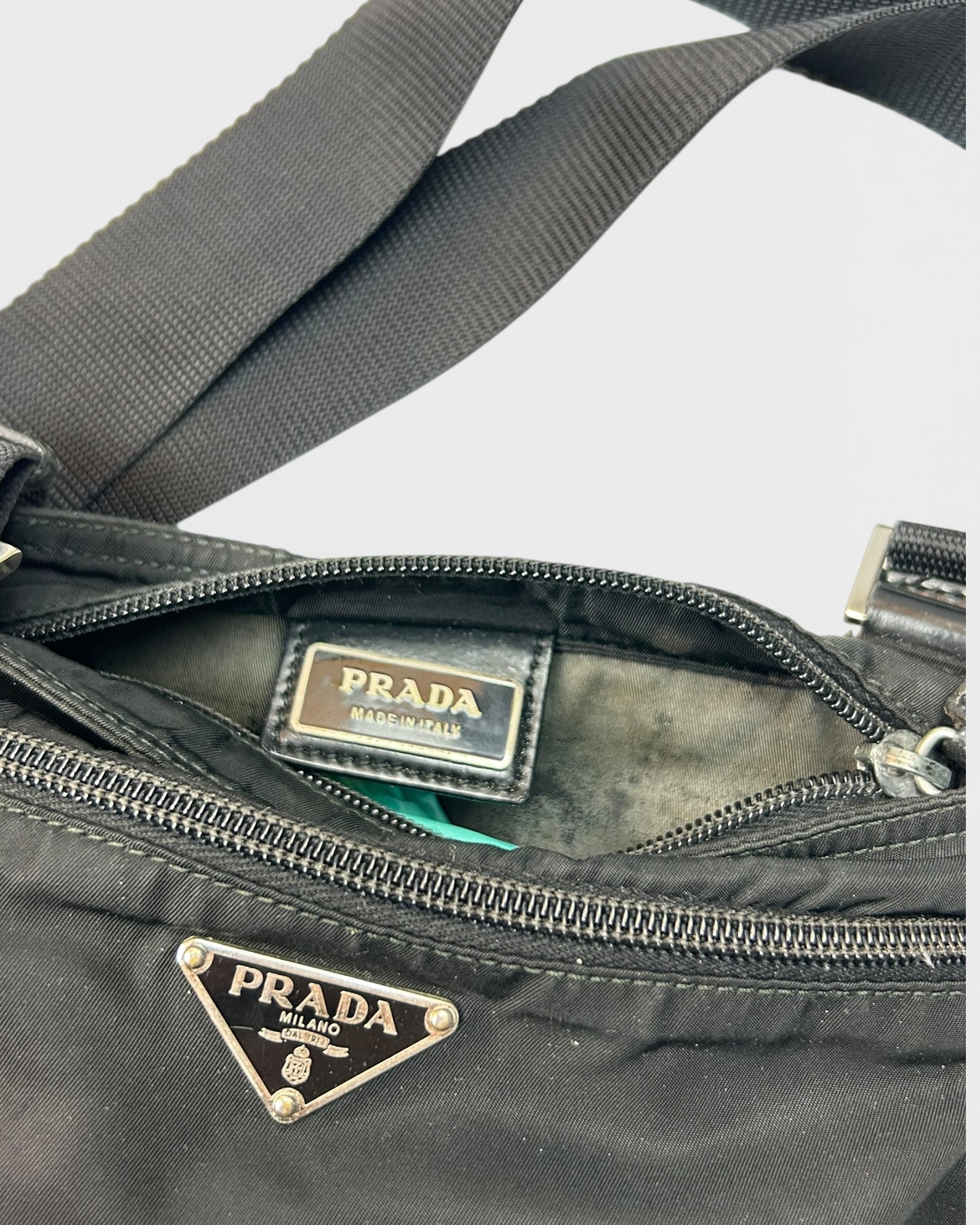 Prada flat bag / nylon sacoche