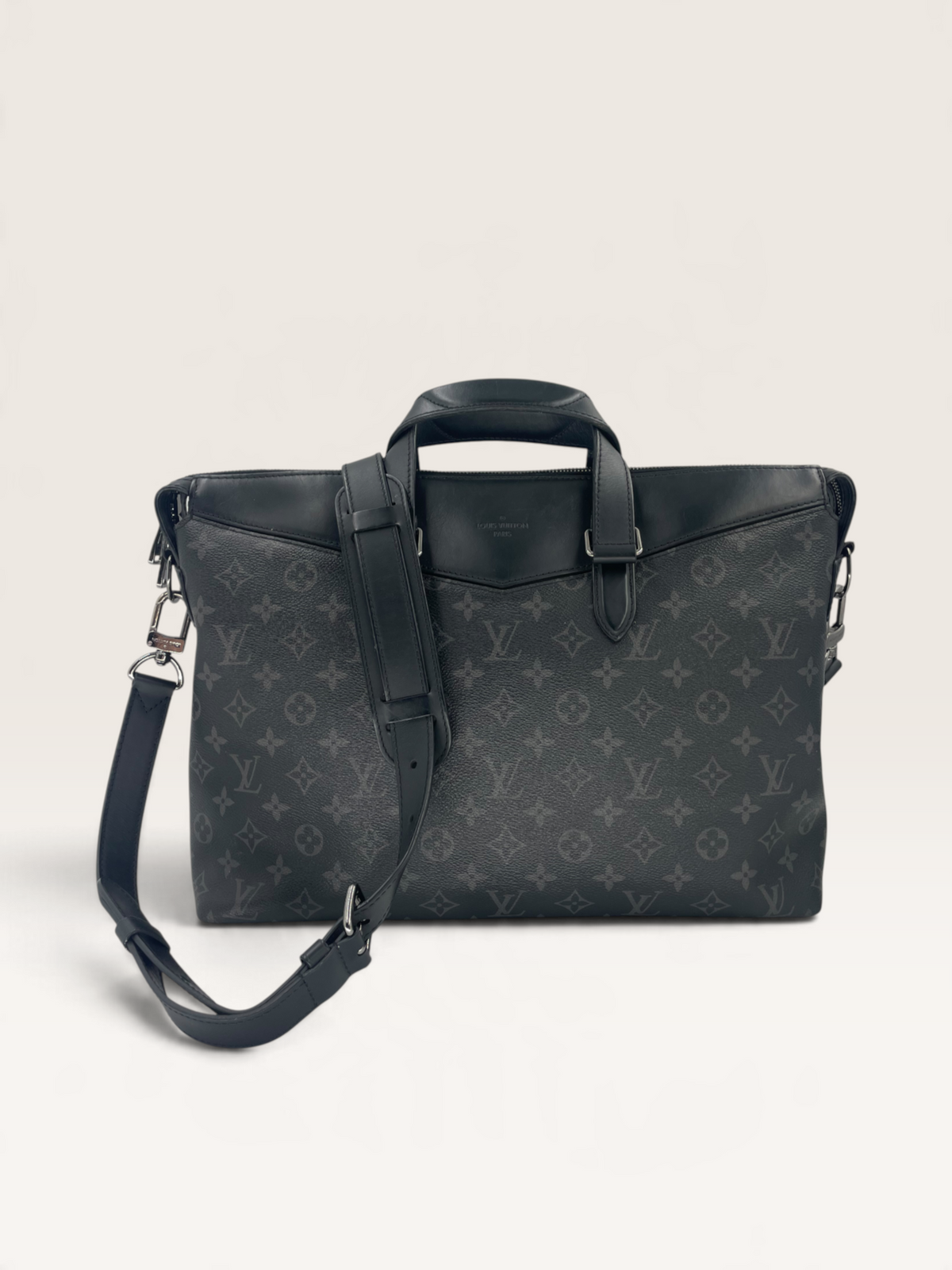 Louis Vuitton Explorer monogramme éclipse sac 48h