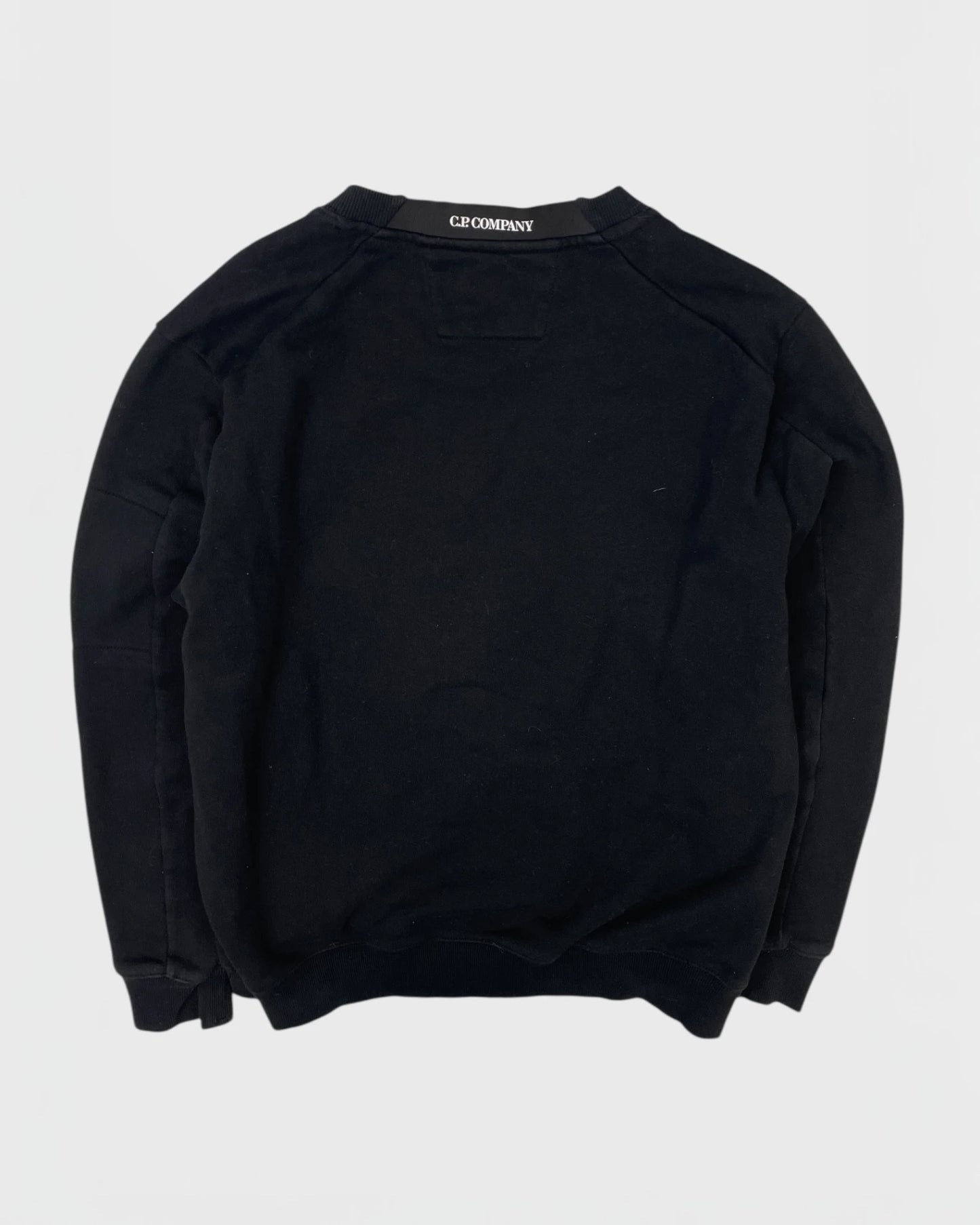 C.P. Company pull