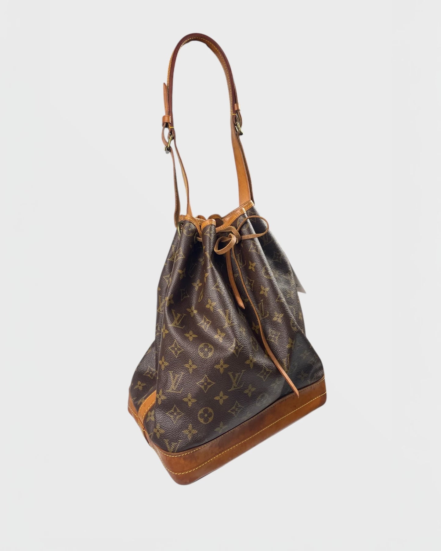 Louis Vuitton sac à main bucket bag