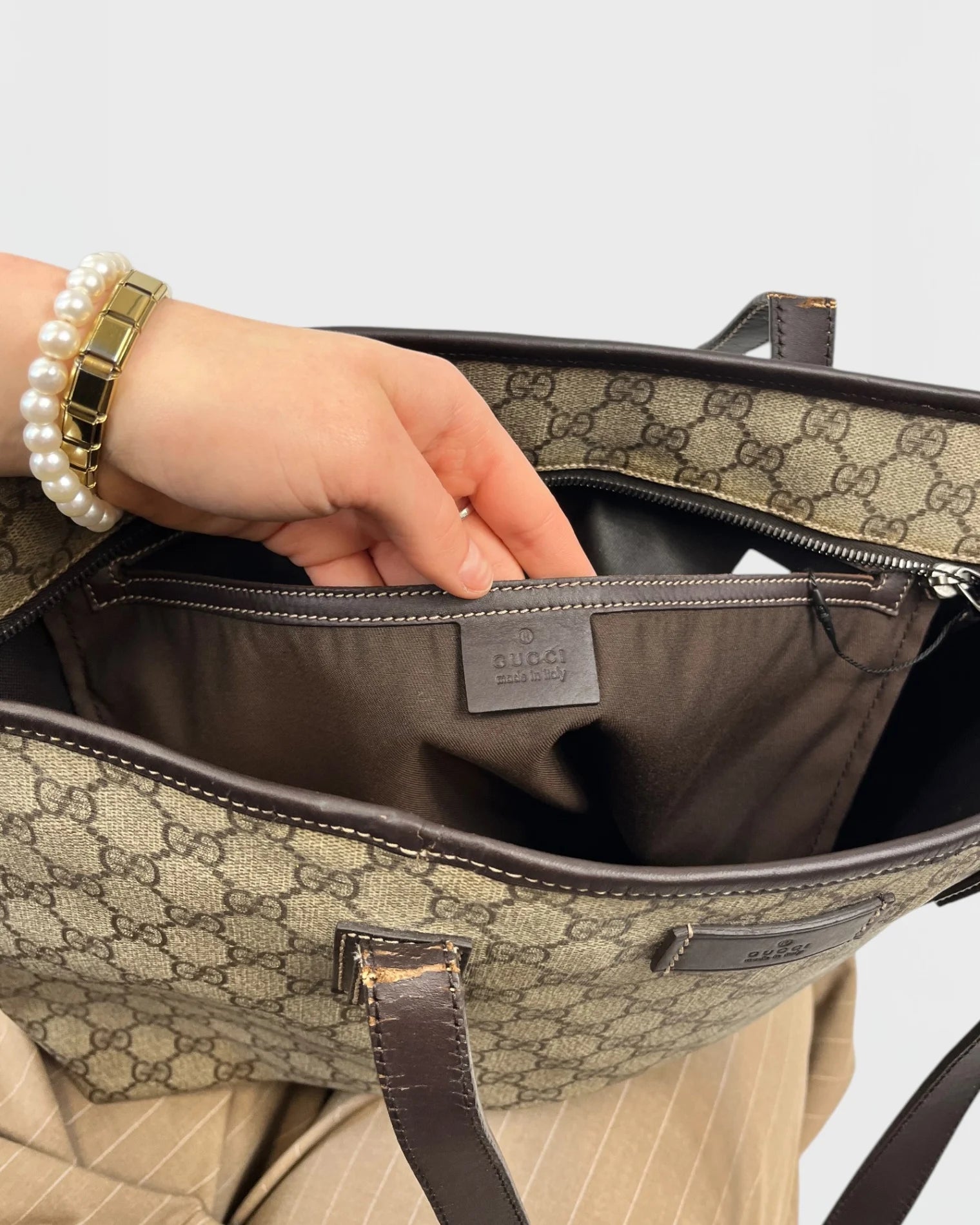 Gucci monogramme pattent GG