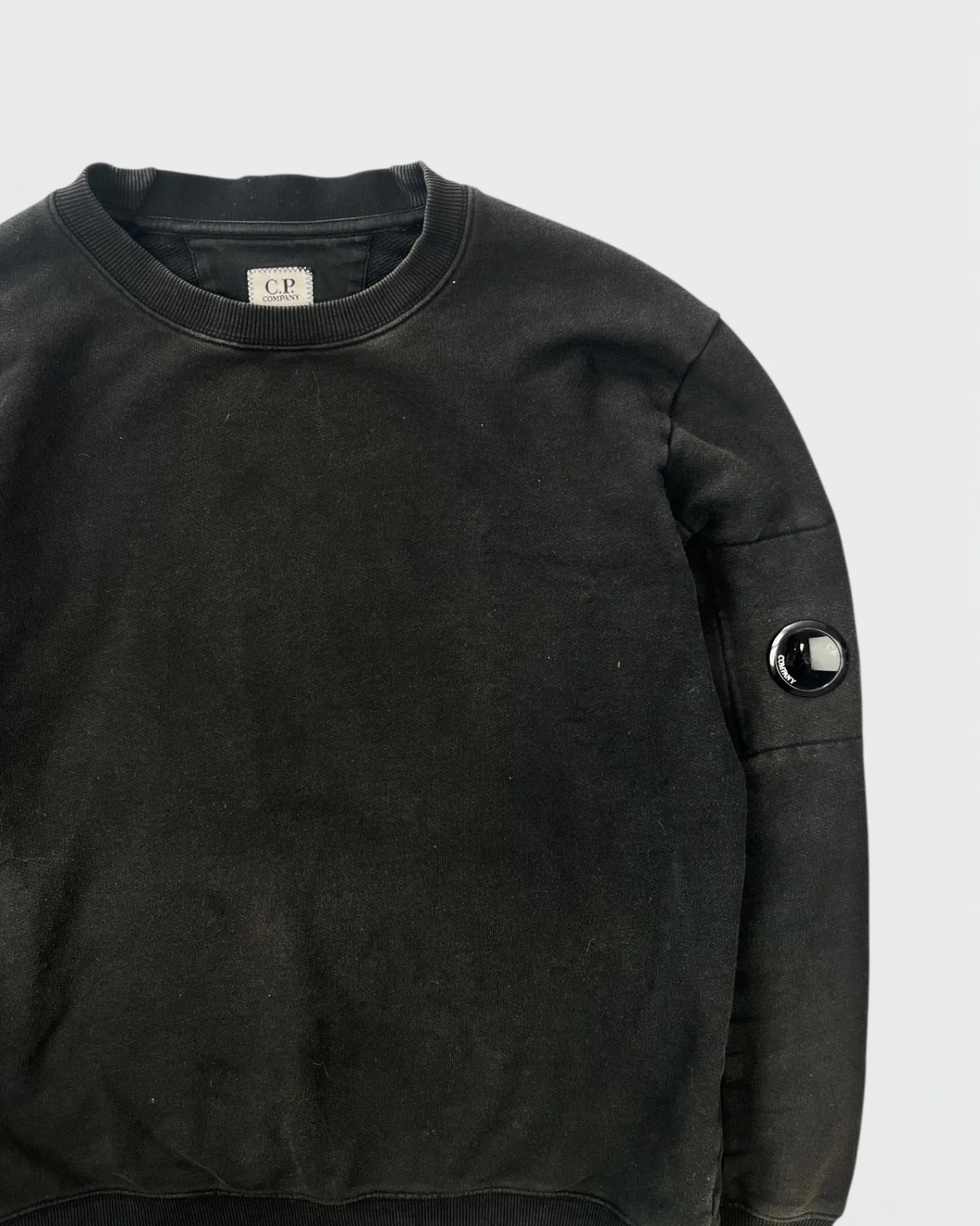 C.P. Company pull