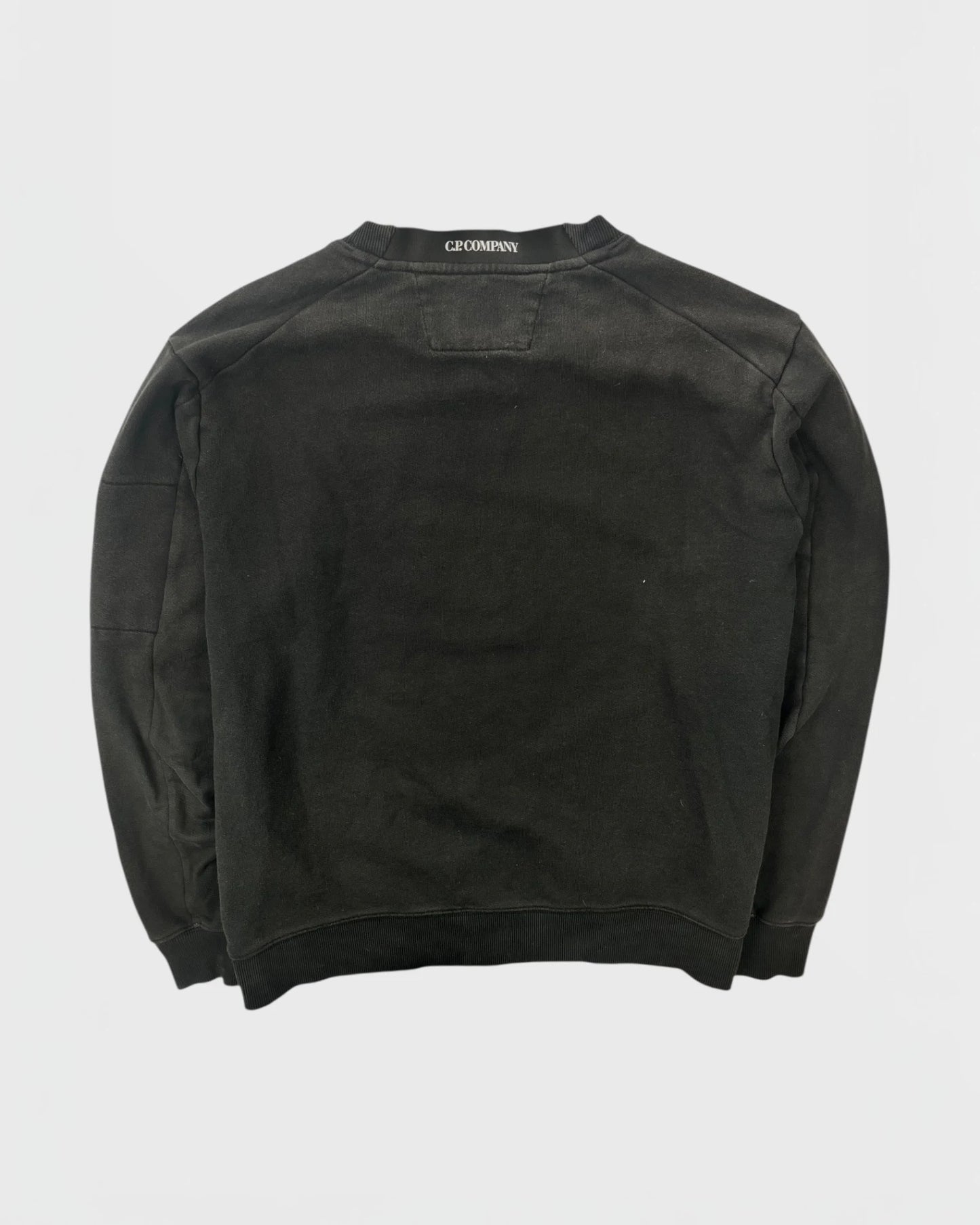 C.P. Company pull