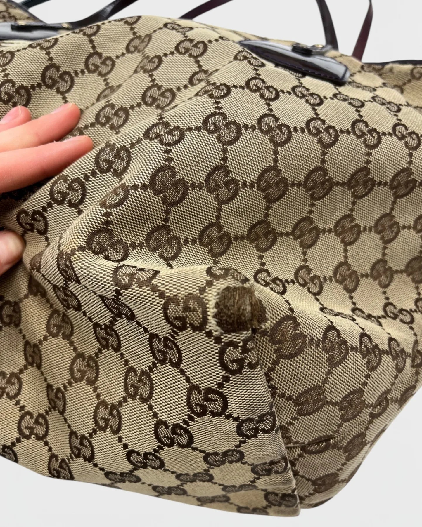 Gucci monogramme pattent GG