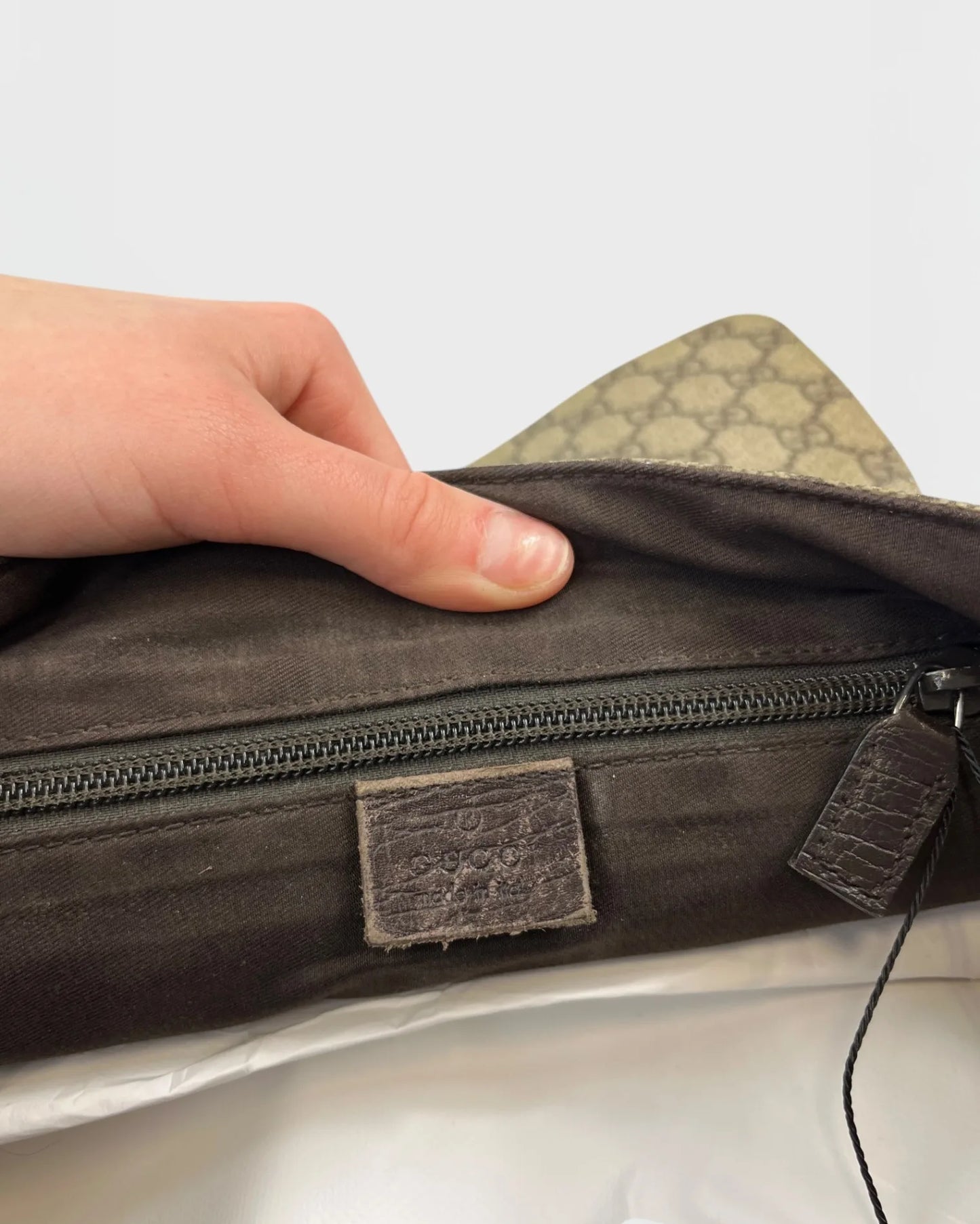 Gucci monogram sacoche