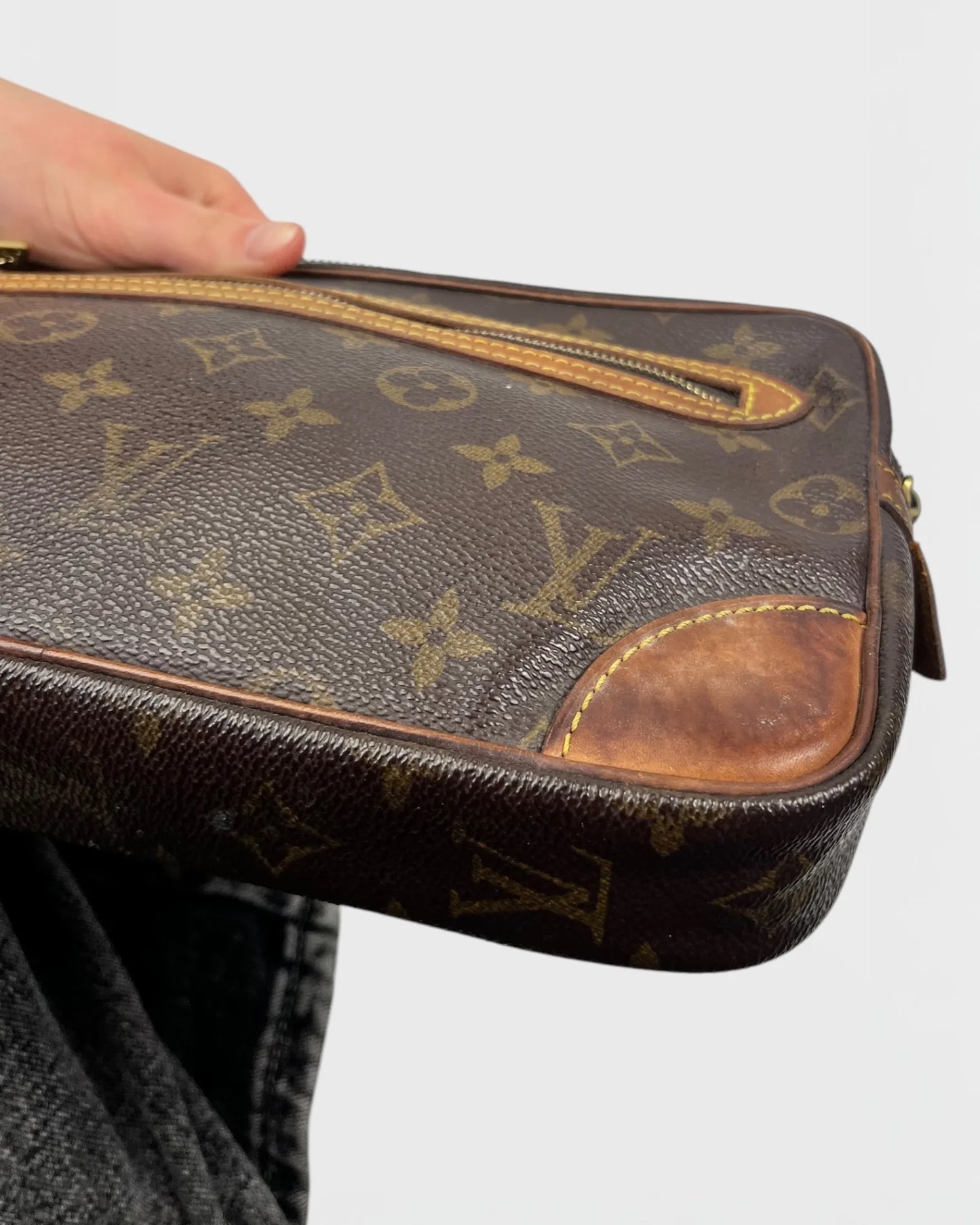 Louis Vuitton pochette dragonne