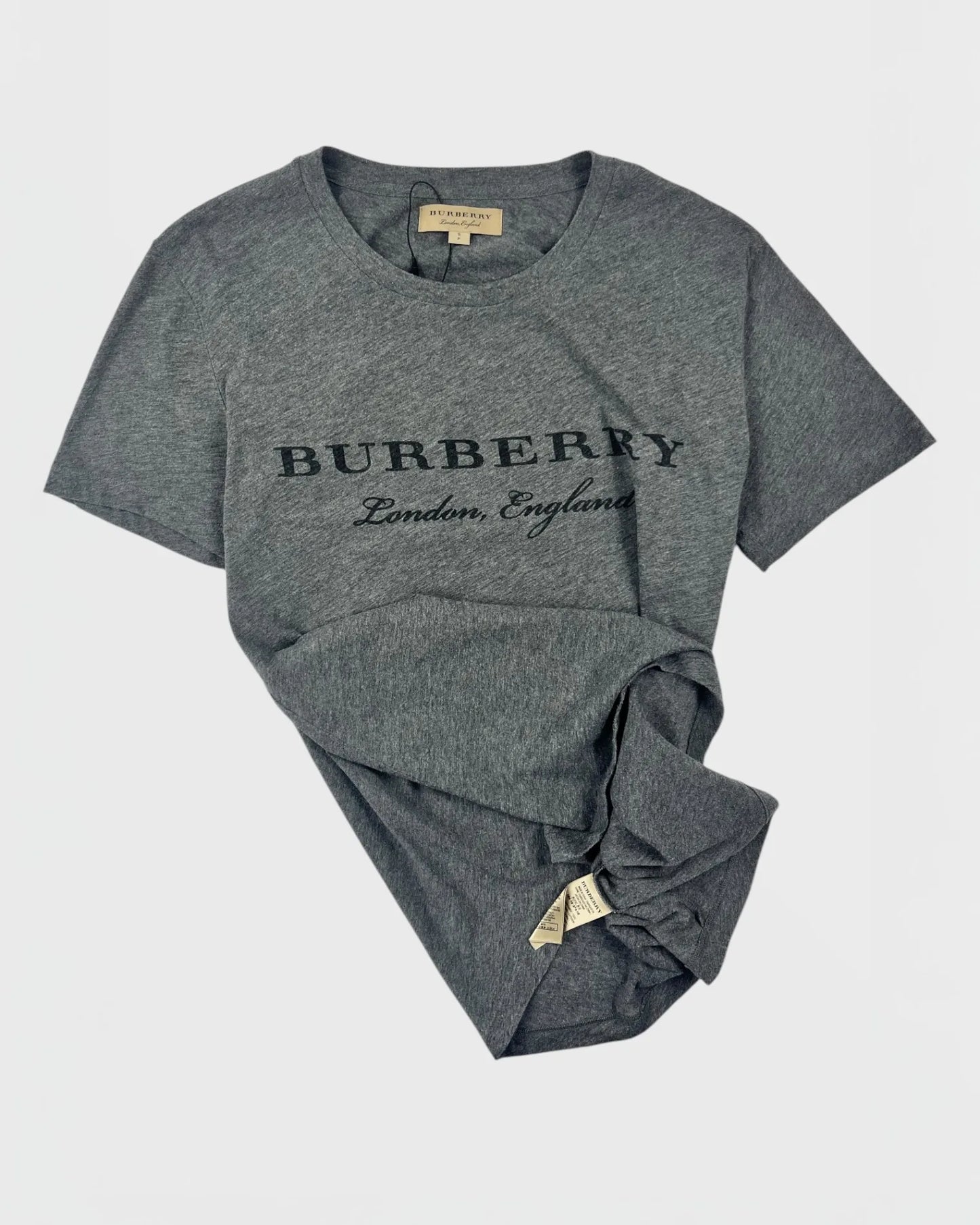 Burberry t-shirt