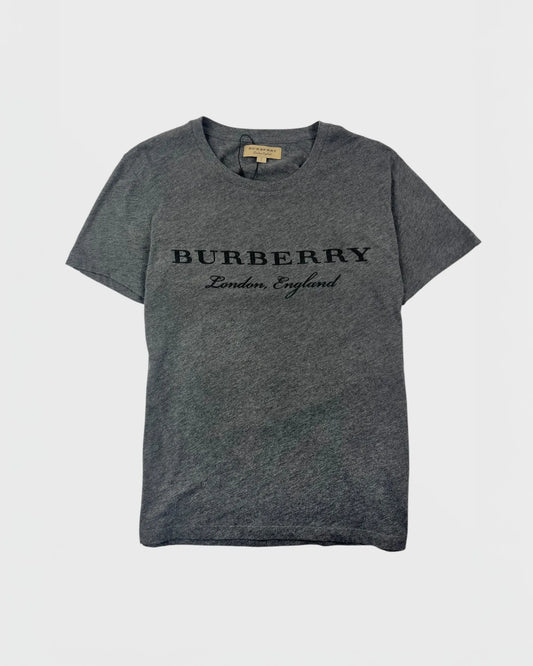 Burberry t-shirt