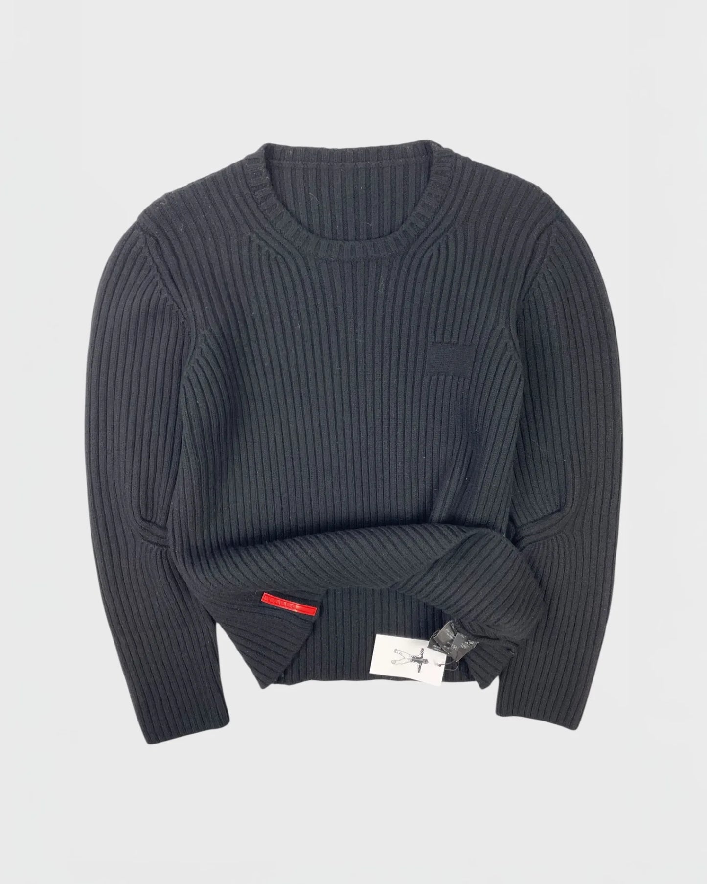Prada pull