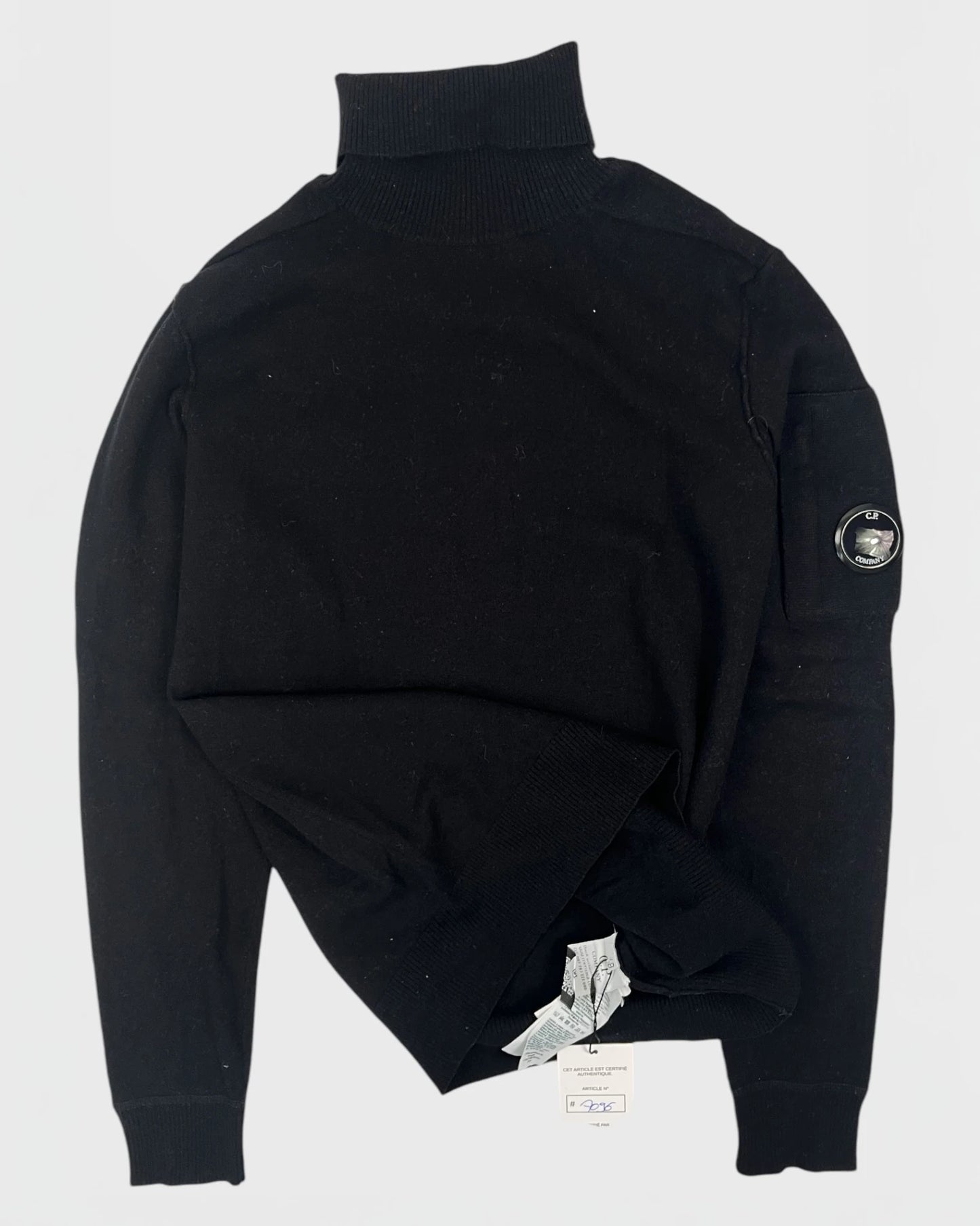 C.P company pull