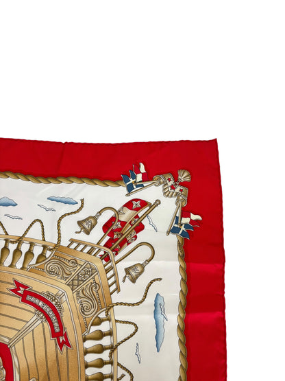 Hermes Carré en soie rouge