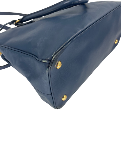 Prada sac à main avec bandoulière