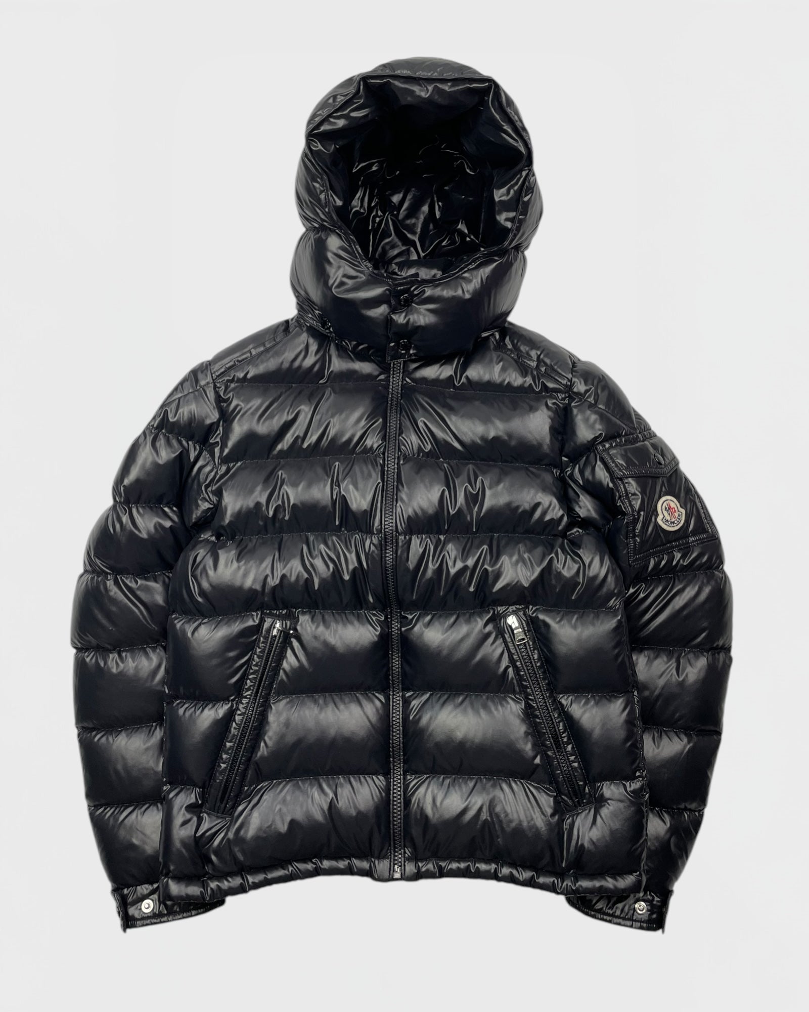 MONCLER The reservery