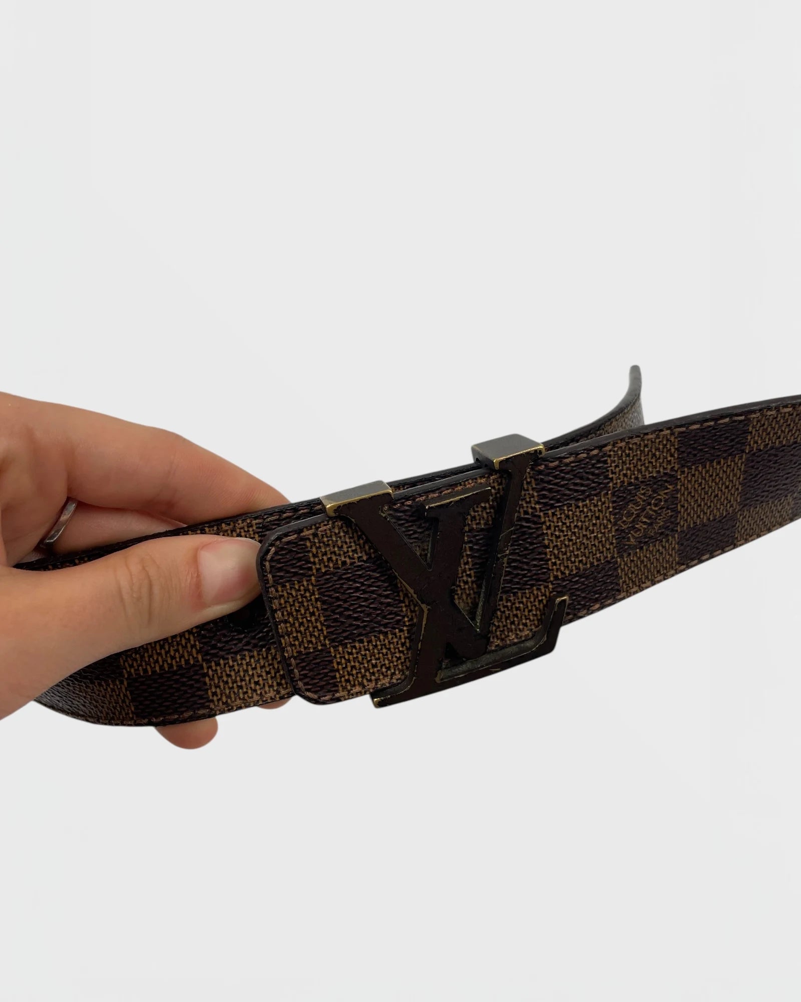 Louis Vuitton ceinture initial
