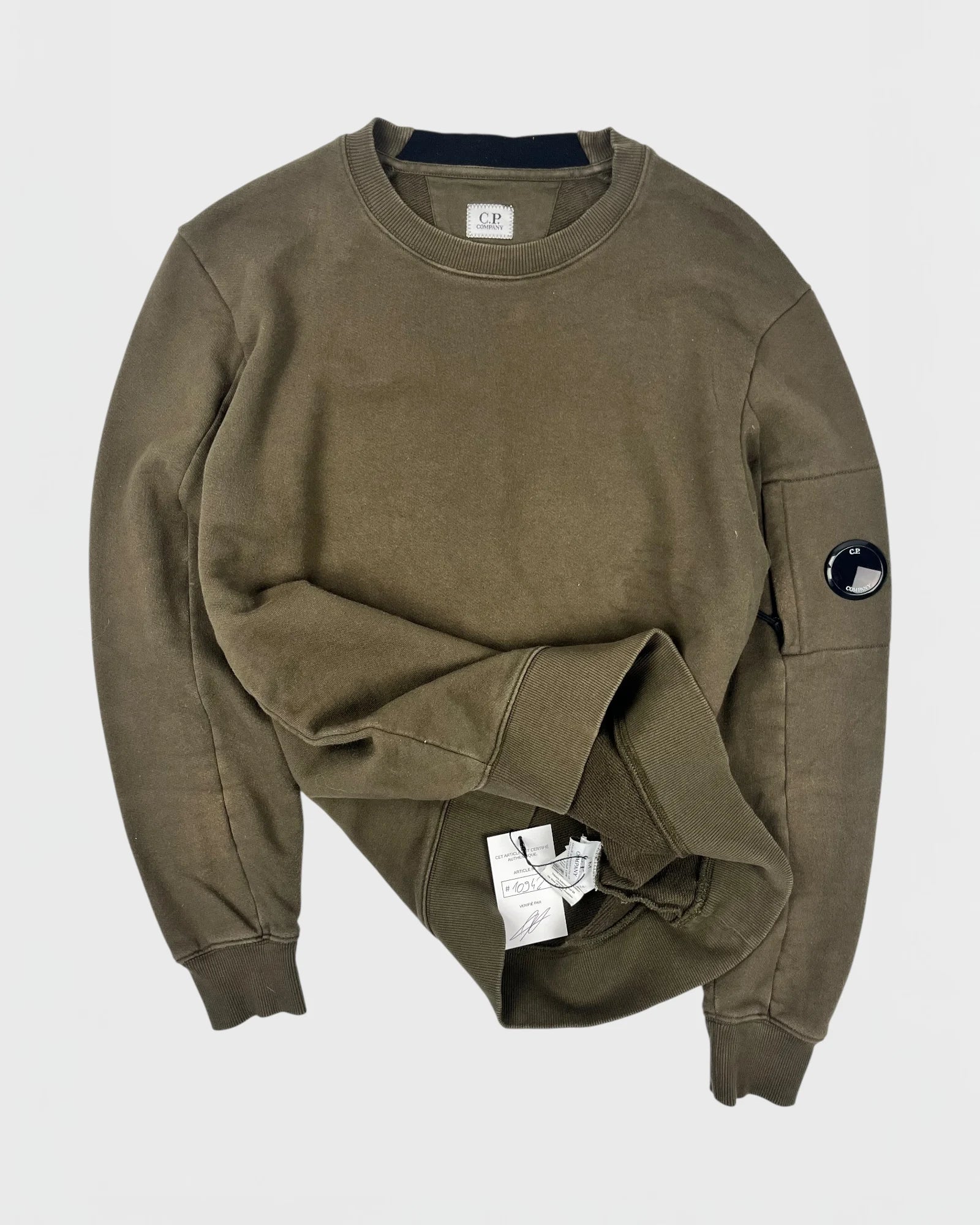 C.P. Company pull