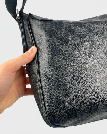 Louis Vuitton damier sacoche