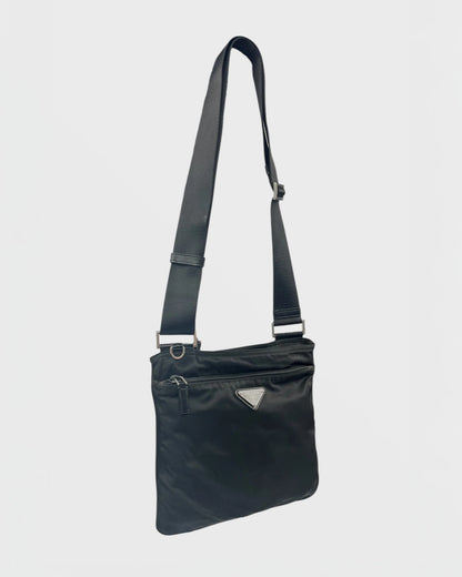 Prada sacoche nylon flat