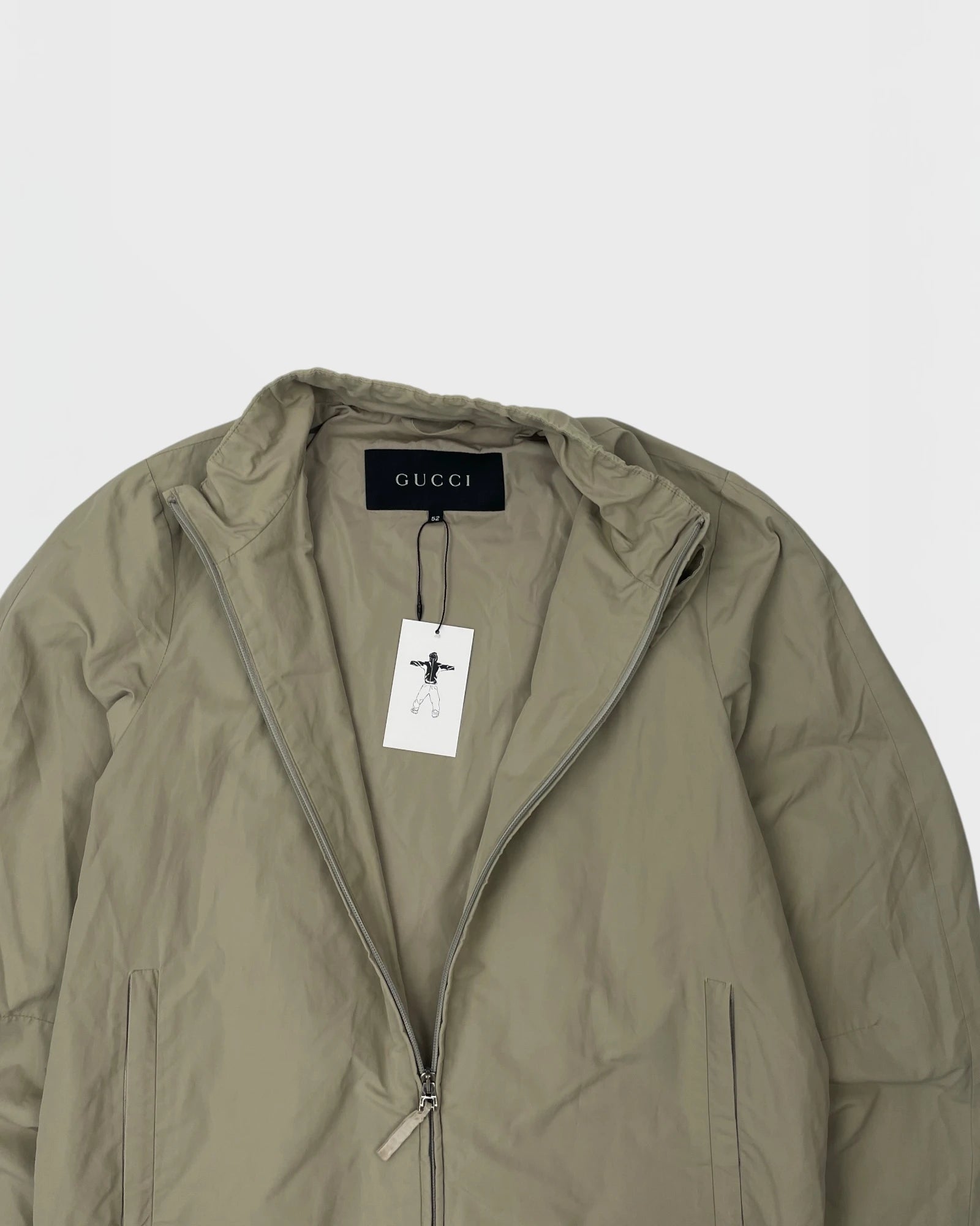 Gucci veste