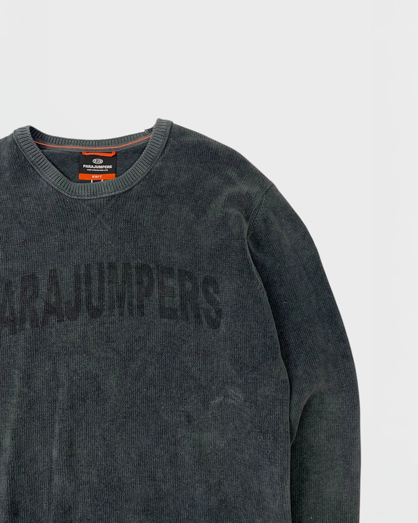 Parajumpers pull